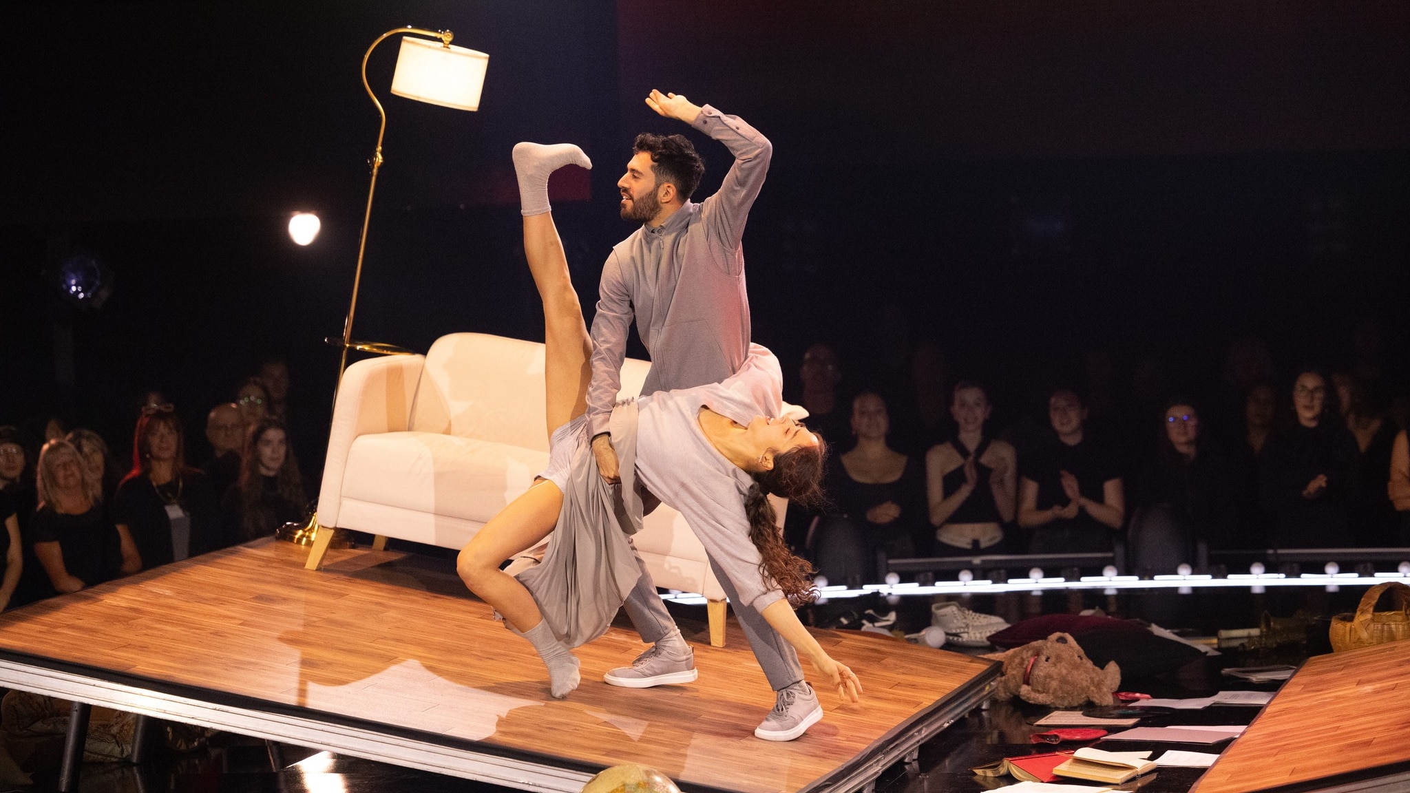 La danseuse Gabrielle Boudreau de Petit-Rocher à l'émission Révolution