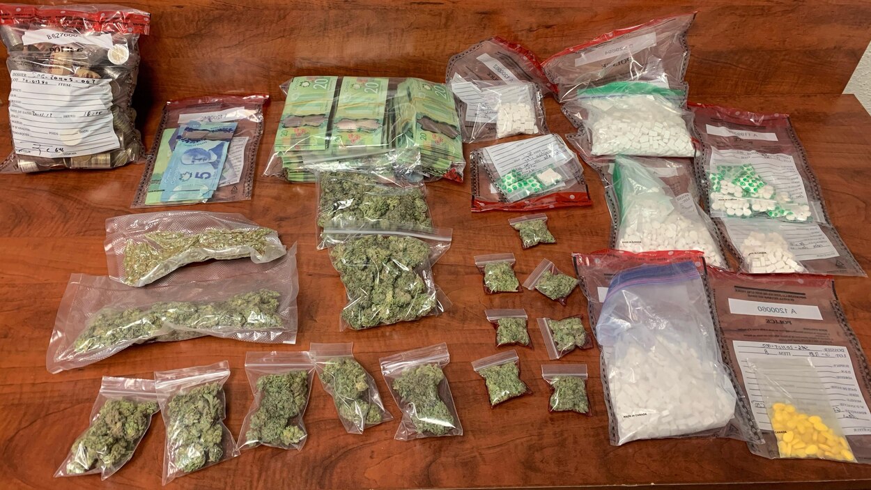 Perquisition Drogue Un homme arrêté pour possession et trafic de stupéfiants | Radio-Canada.ca
