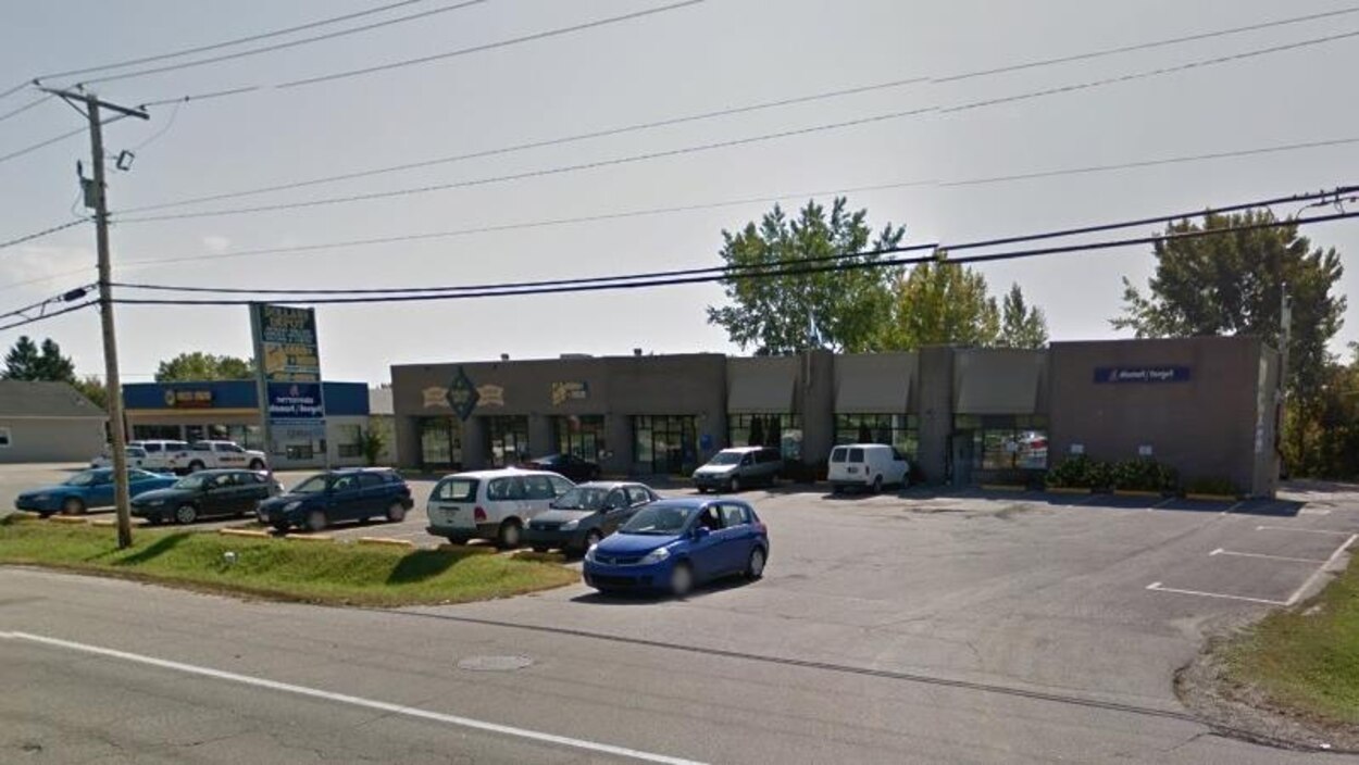 Un Bureau De Services Quebec A Papineauville Radio Canada Ca