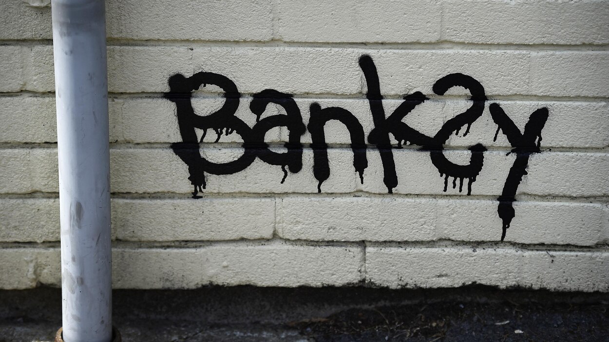 Une œuvre En Espagne Attribuee A Banksy N Est Pas De L Artiste Radio Canada Ca