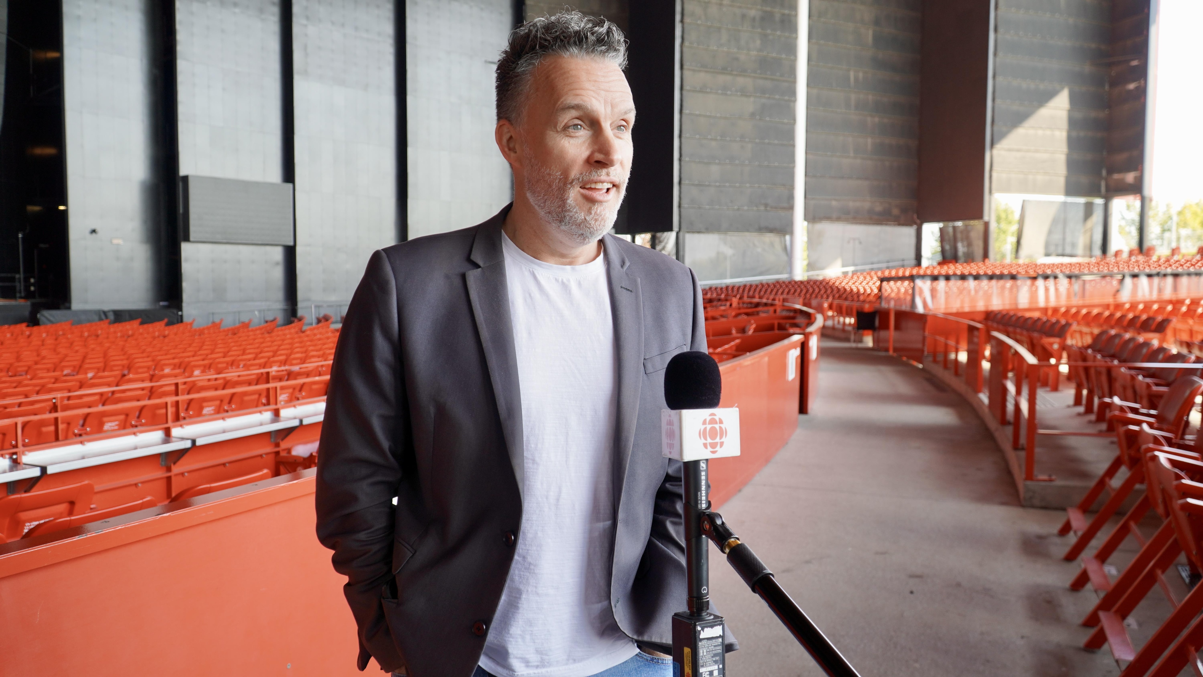 Un bilan record pour la saison estivale de l'Amphithéâtre Cogeco : Steve Dubé
Un bilan record pour la saison estivale de l'Amphithéâtre Cogeco : Steve Dubé