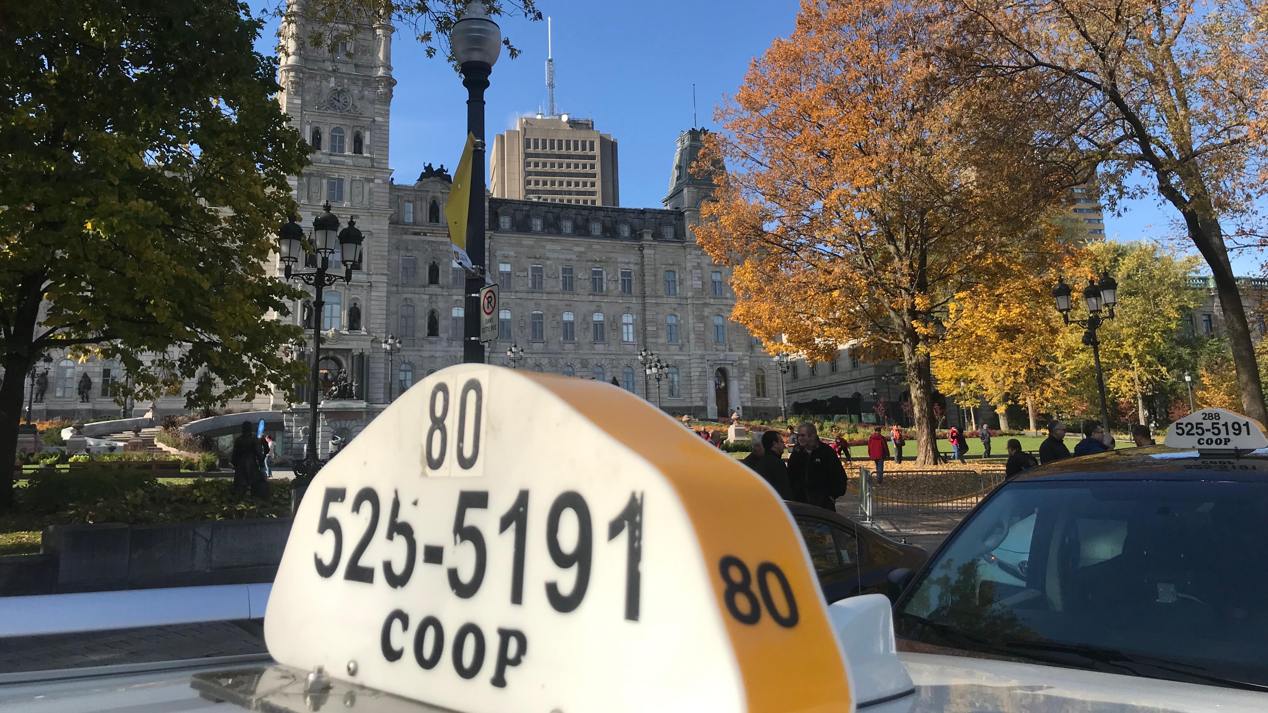 Le Projet De Loi Sur Les Taxis Est Adopté | Radio-Canada