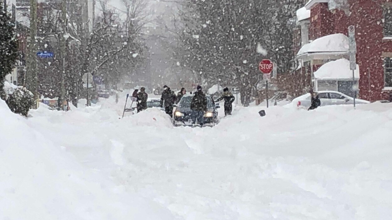 La Region De La Capitale Nationale Sous La Neige Voici Les Annulations Et Fermetures Radio Canada Ca