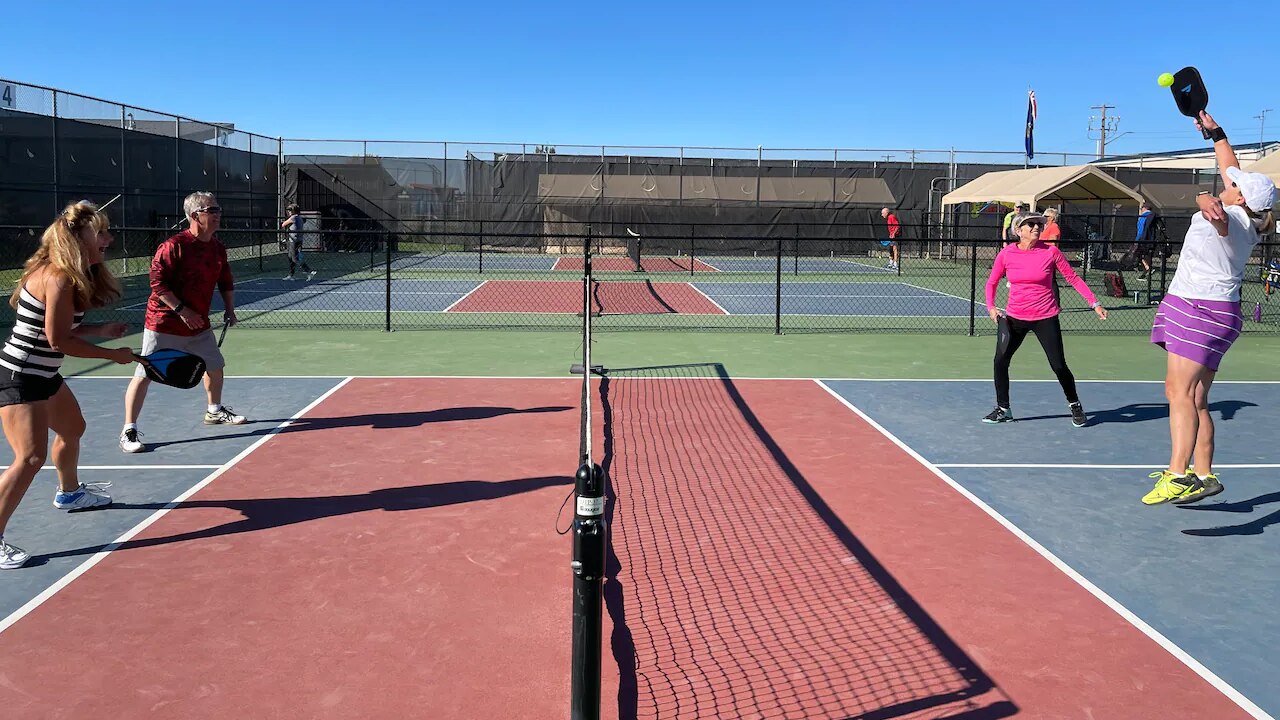 Le pickleball, un sport de plus en plus populaire
Le pickleball, un sport de plus en plus populaire