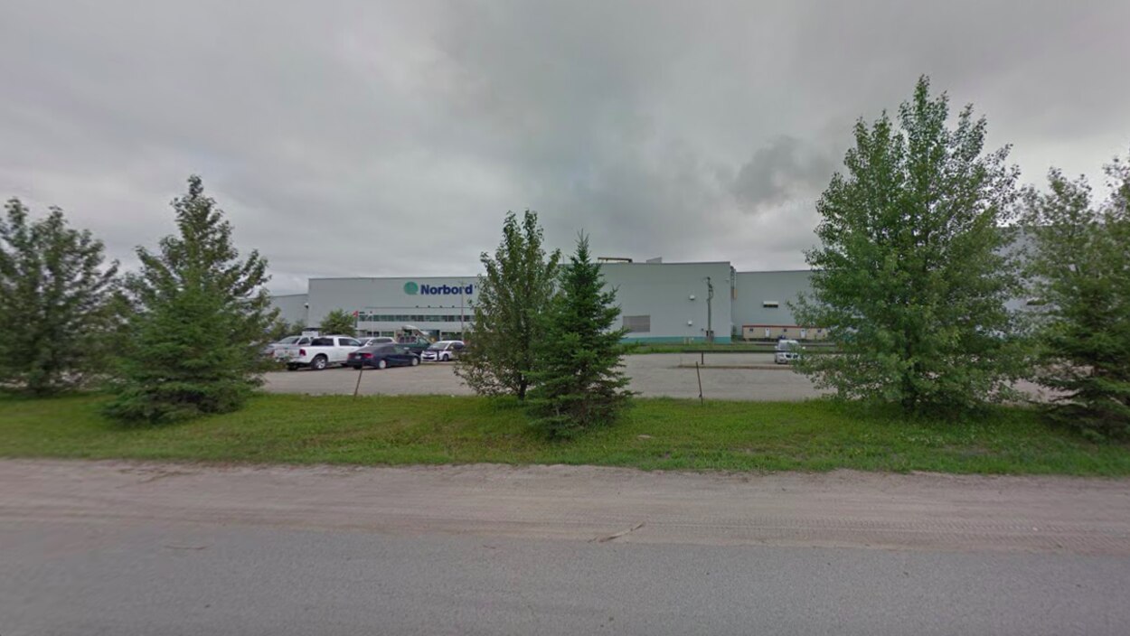 Considéré comme un service essentiel, Norbord redémarre à La Sarre