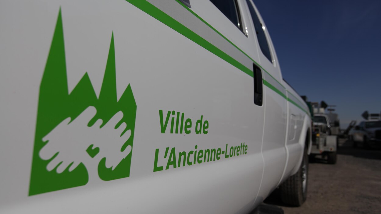 Menace de grève à la Ville de L'AncienneLorette RadioCanada