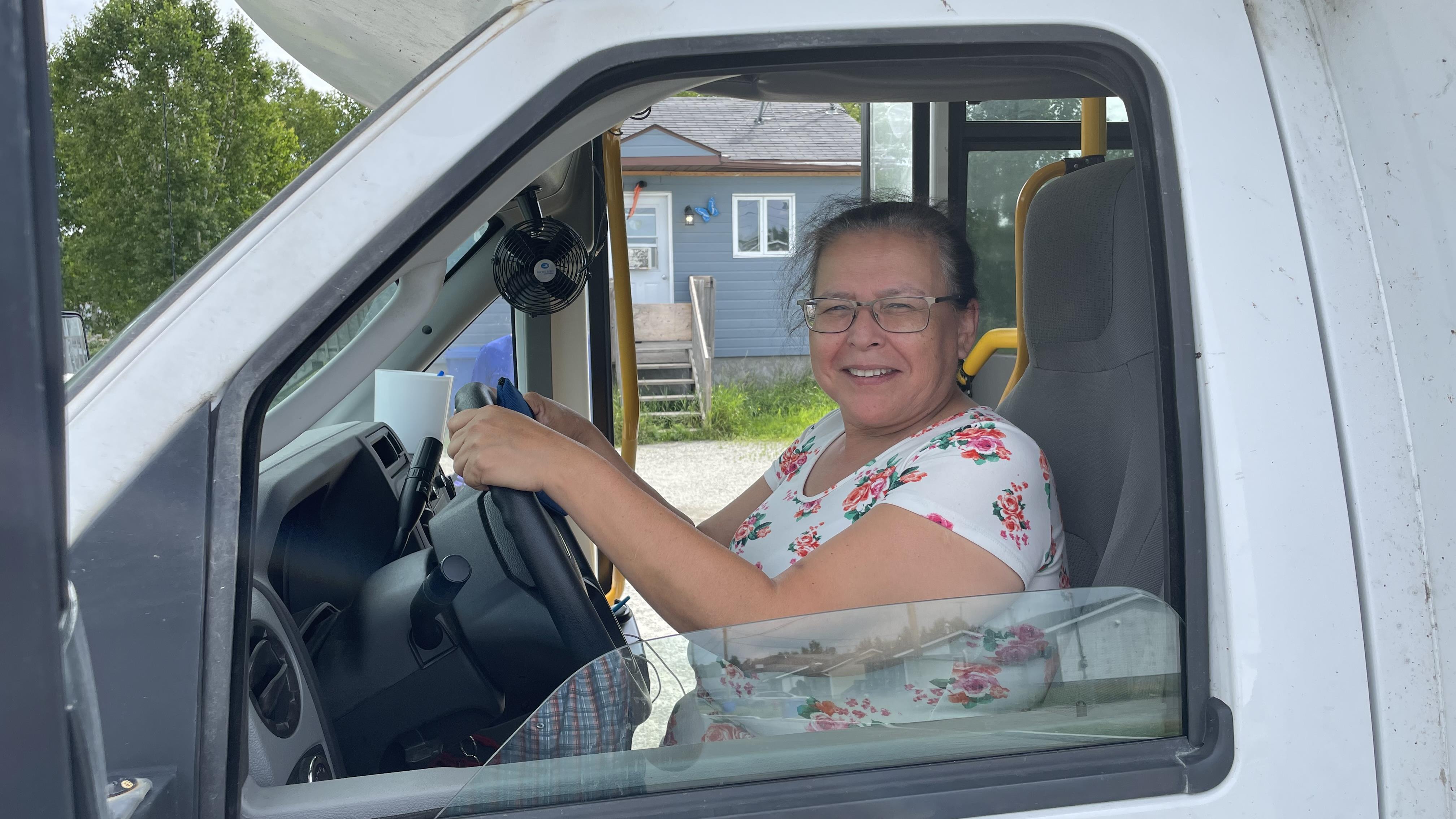 De retour de Québec, Adrienne Jérôme se dit déçue des excuses du pape François
De retour de Québec, Adrienne Jérôme se dit déçue des excuses du pape François