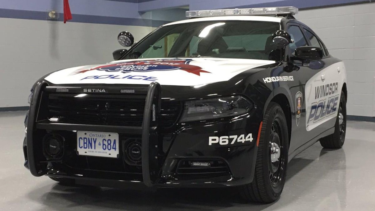 Une Voiture De Patrouille Pour Souligner Les 150 Ans De La Police De Windsor Radio Canada Ca