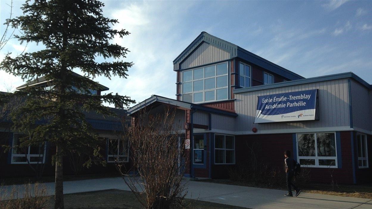 Premier cas de COVID-19 à l'école Émilie-Tremblay de Whitehorse
Premier cas de COVID-19 à l'école Émilie-Tremblay de Whitehorse