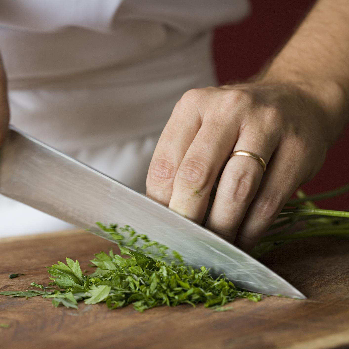 5 conseils de cuisine d'un chef professionnel pour couper les