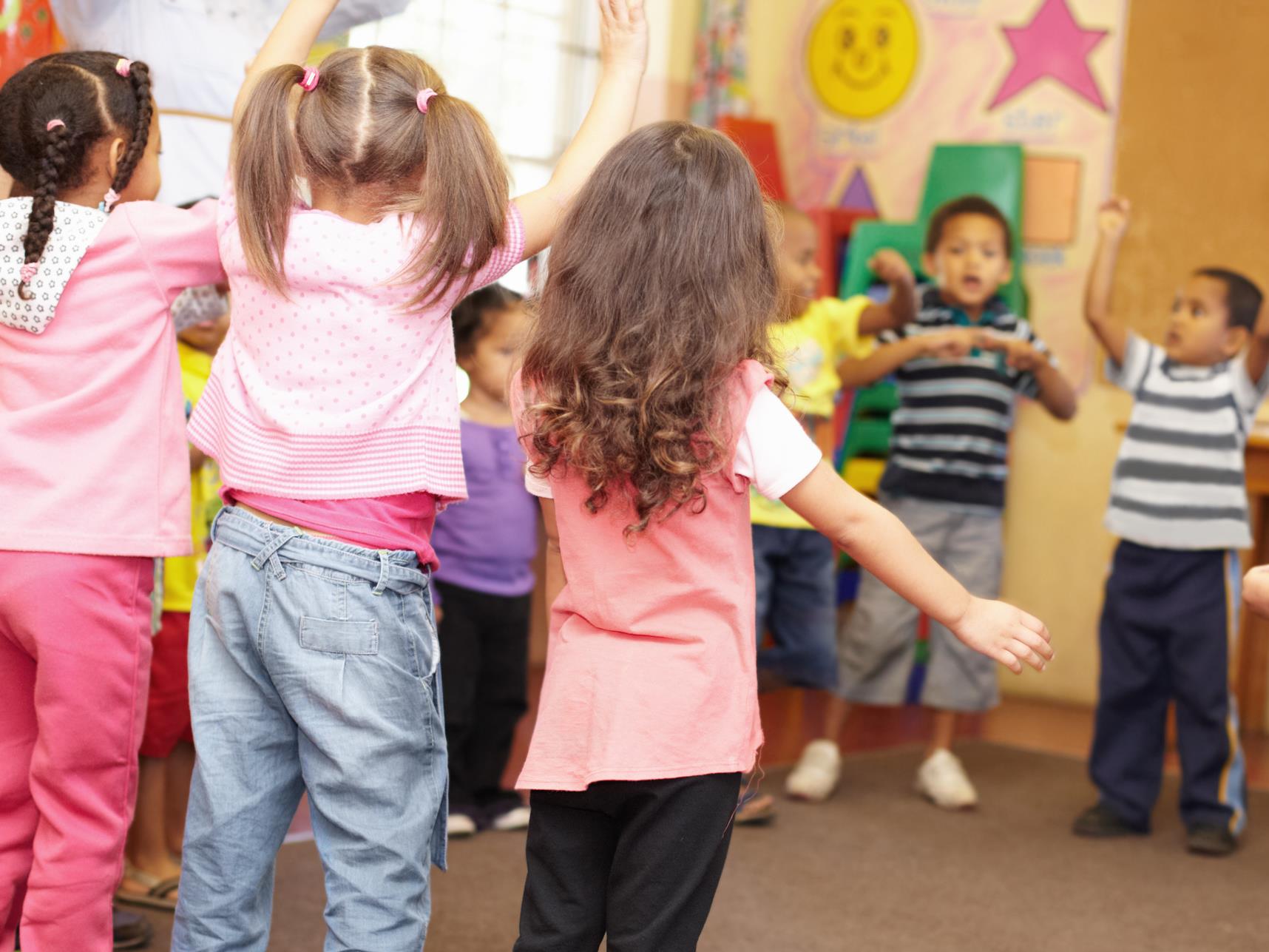 Réaction des parents à l'entente Ontario - Ottawa sur les garderies
Réaction des parents à l'entente Ontario - Ottawa sur les garderies