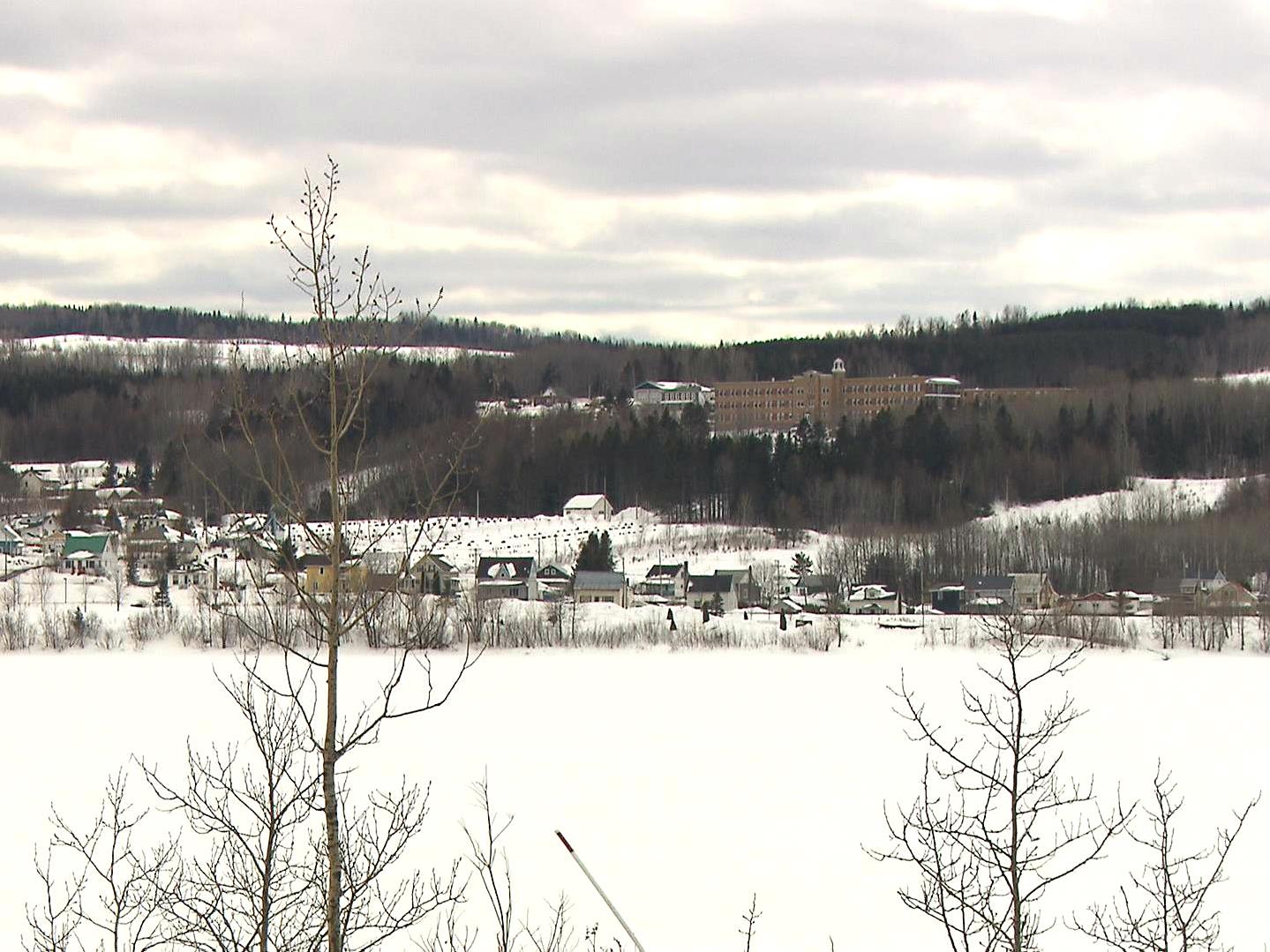 Un livre géant en préparation à Lac-au-Saumon