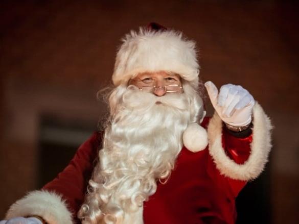 L'actualité vue par l'histoire des défilés de Noël, avec Maurice Basque
L'actualité vue par l'histoire des défilés de Noël, avec Maurice Basque