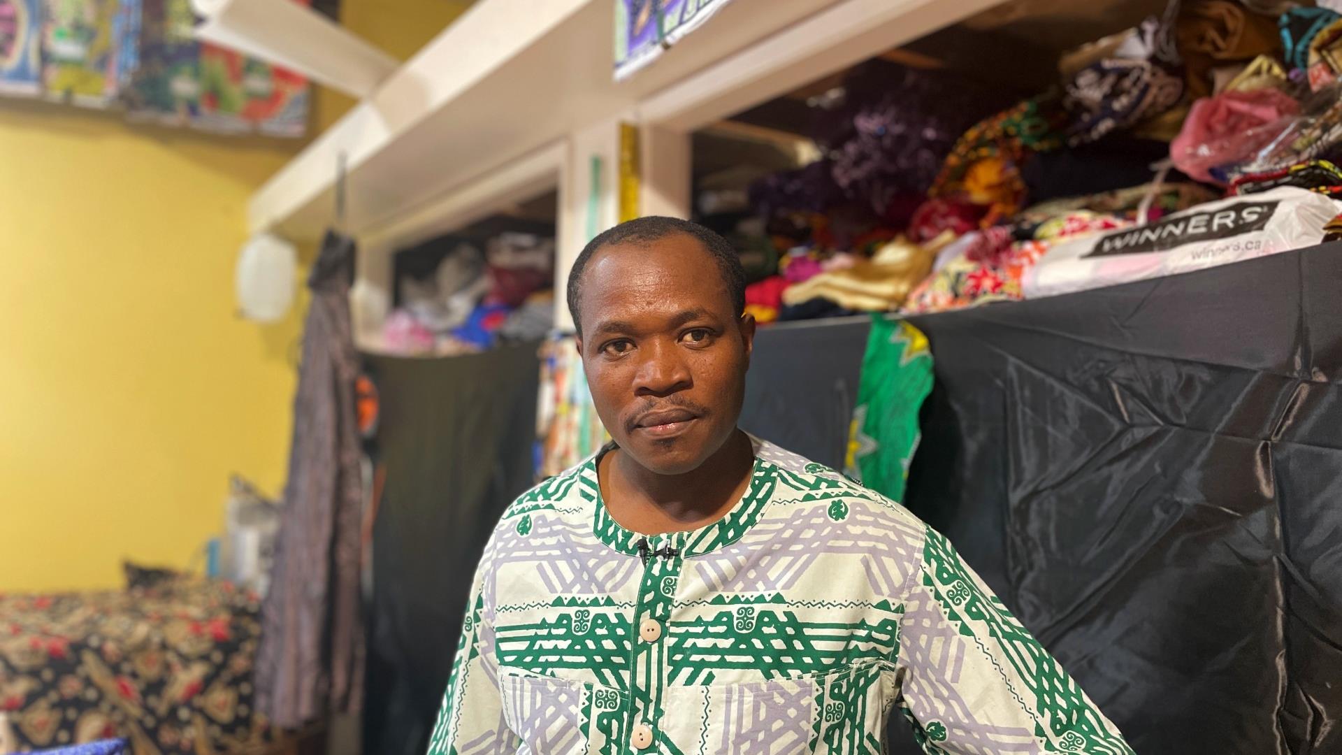 Un Couturier Congolais Fait Revivre Le Patrimoine Vestimentaire un-couturier-congolais-fait-revivre-le-patrimoine-vestimentaire