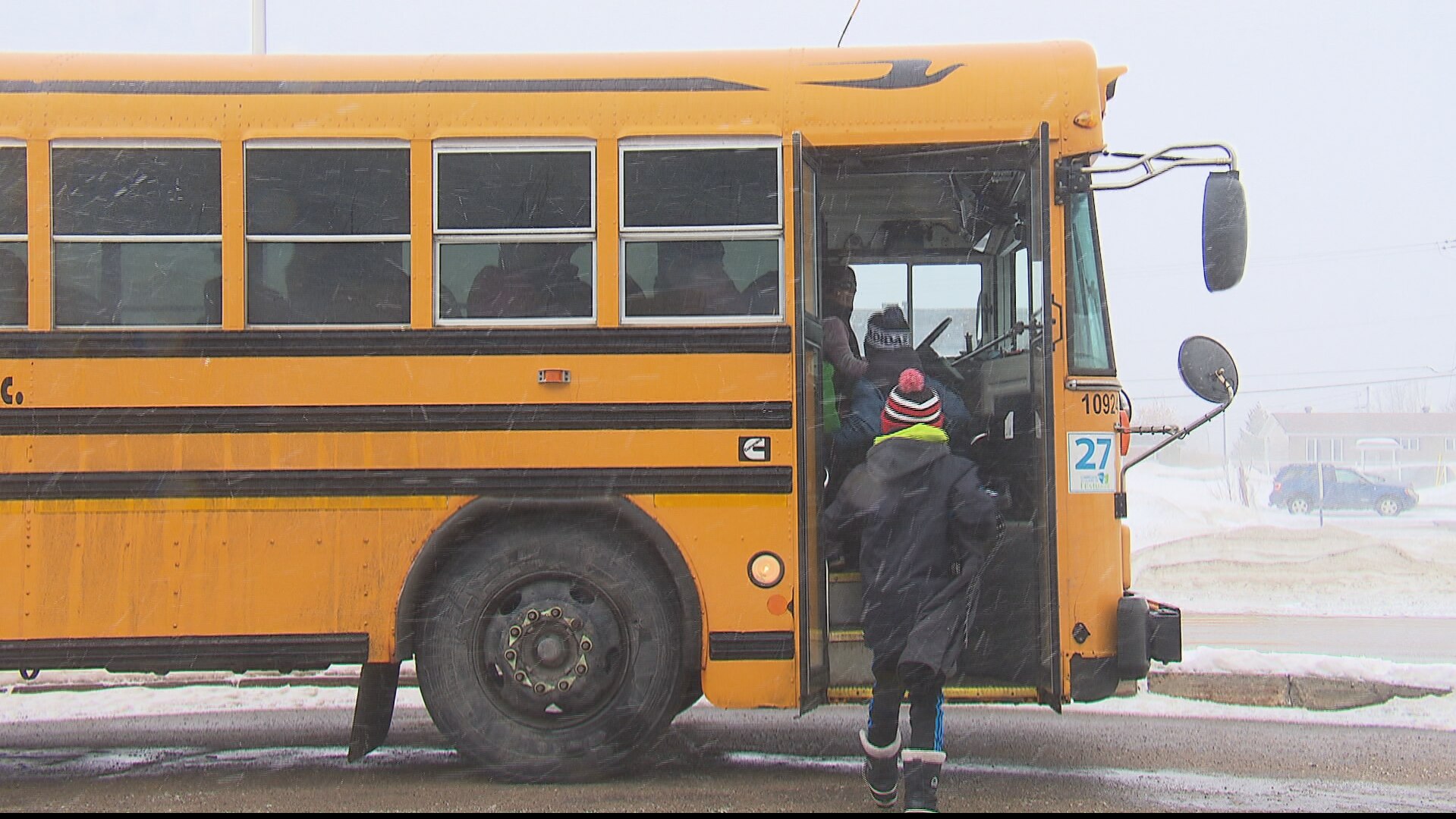 Un Autobus Scolaire Vous Surveille Radio Canada Ca