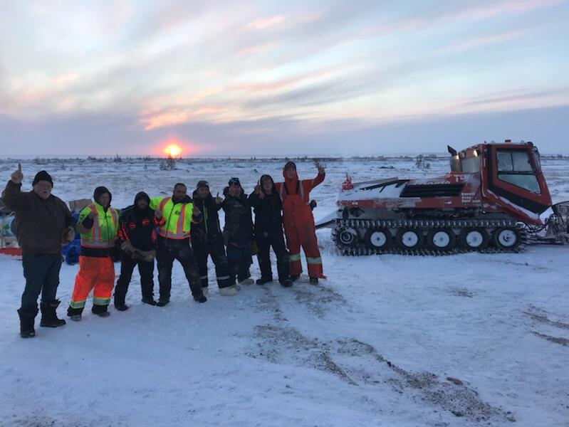 300 km dans la toundra canadienne pour apporter des cadeaux de Noël