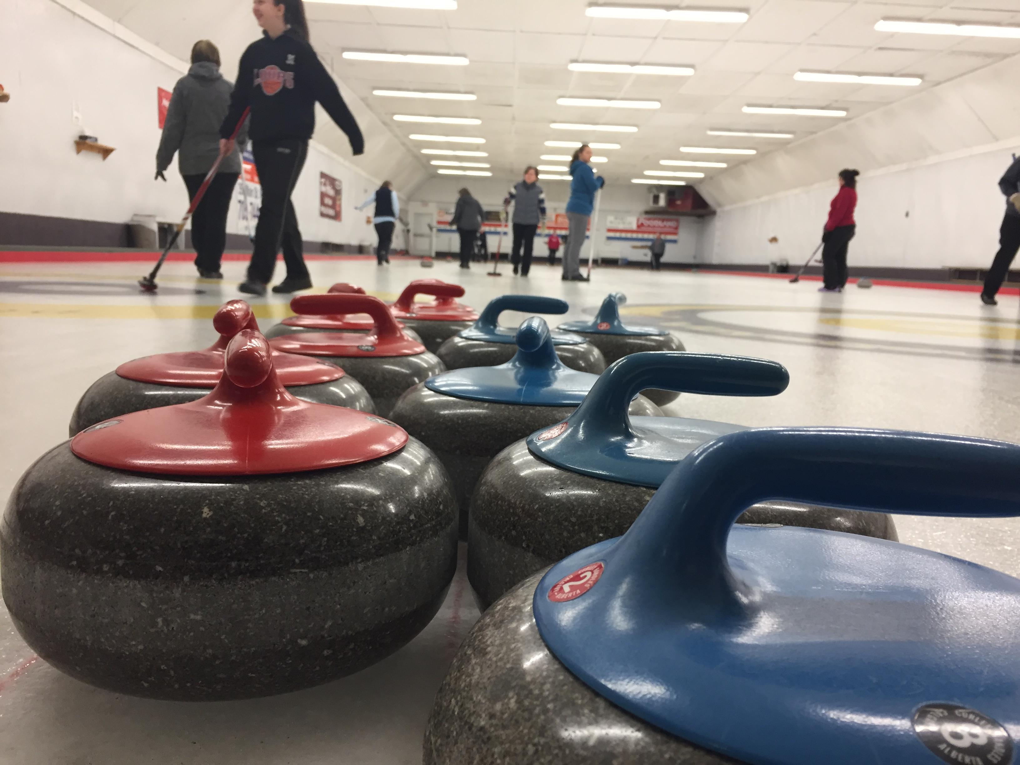Curling les meilleurs de moins de 18 ans à Moncton pour la première