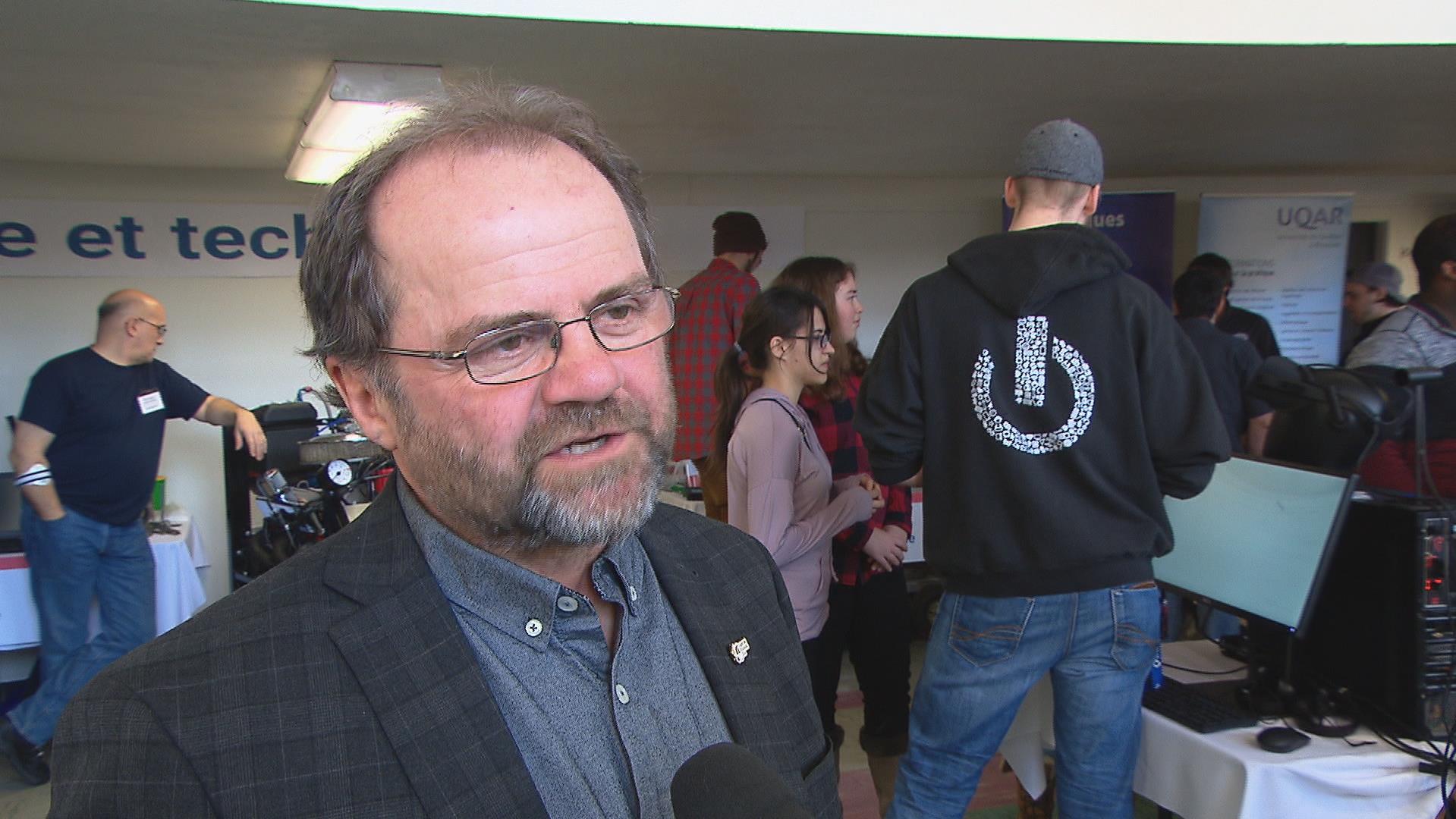 Operation Charme Au Cegep De Rimouski Radio Canada Ca