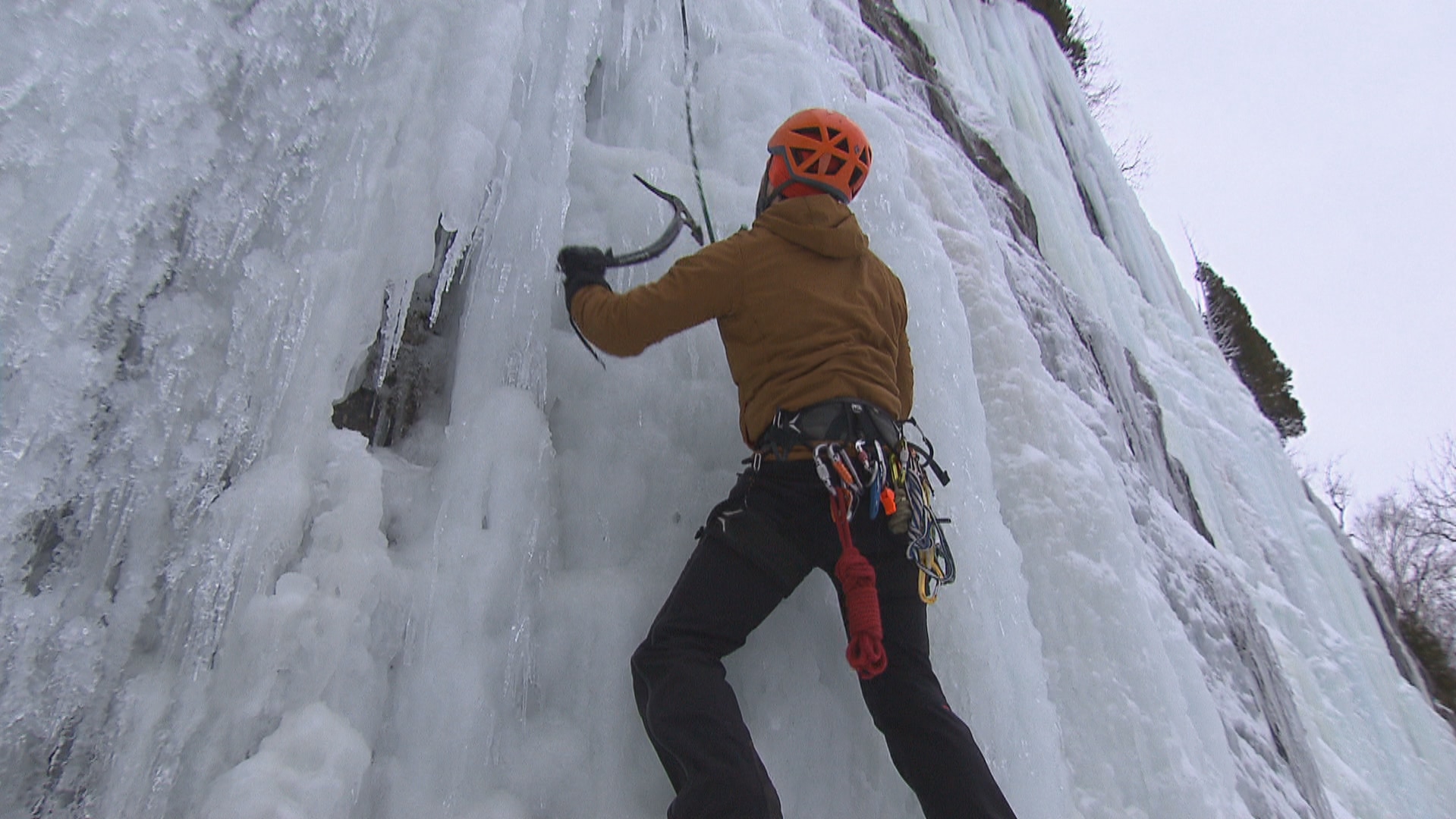 Partager Sa Passion Pour L Escalade Sur Glace Radio Canada Ca