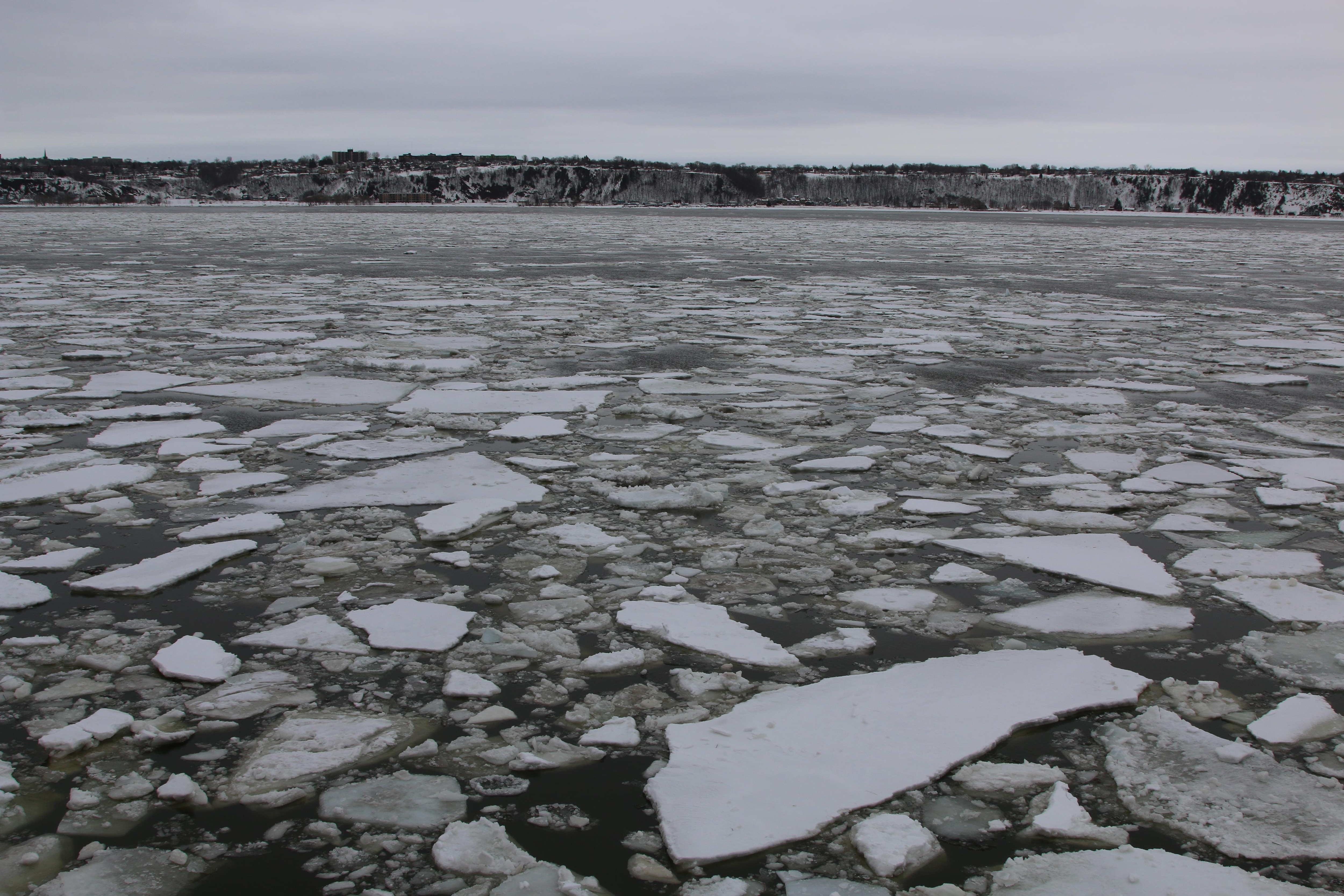 La Surveillance Des Glaces Du Fleuve Saint-Laurent | Radio-Canada.ca