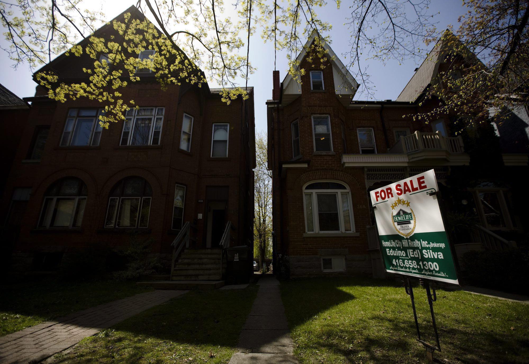 Le coût de vente moyen des maisons a diminué à Toronto RadioCanada.ca