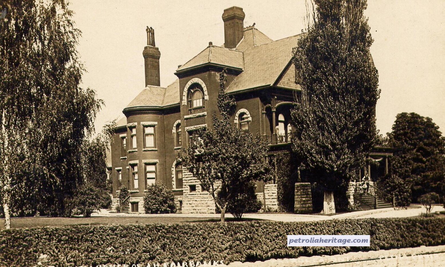 Un manoir victorien à Petrolia sera le plateau d'un film d'horreur