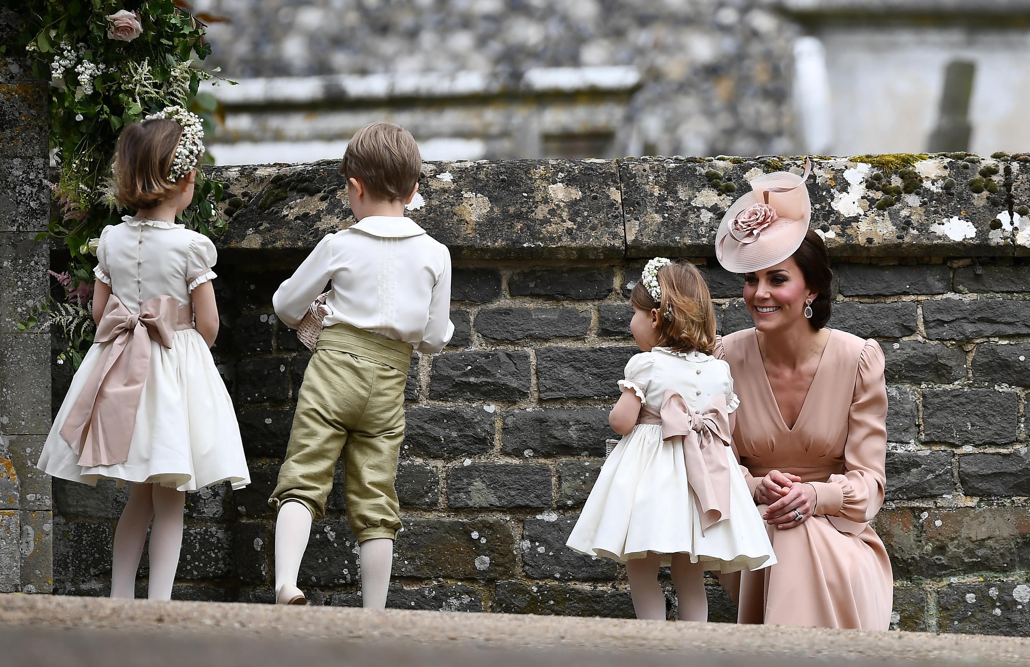 La Famille Royale Au Mariage De Pippa Middleton Radio Canada Ca