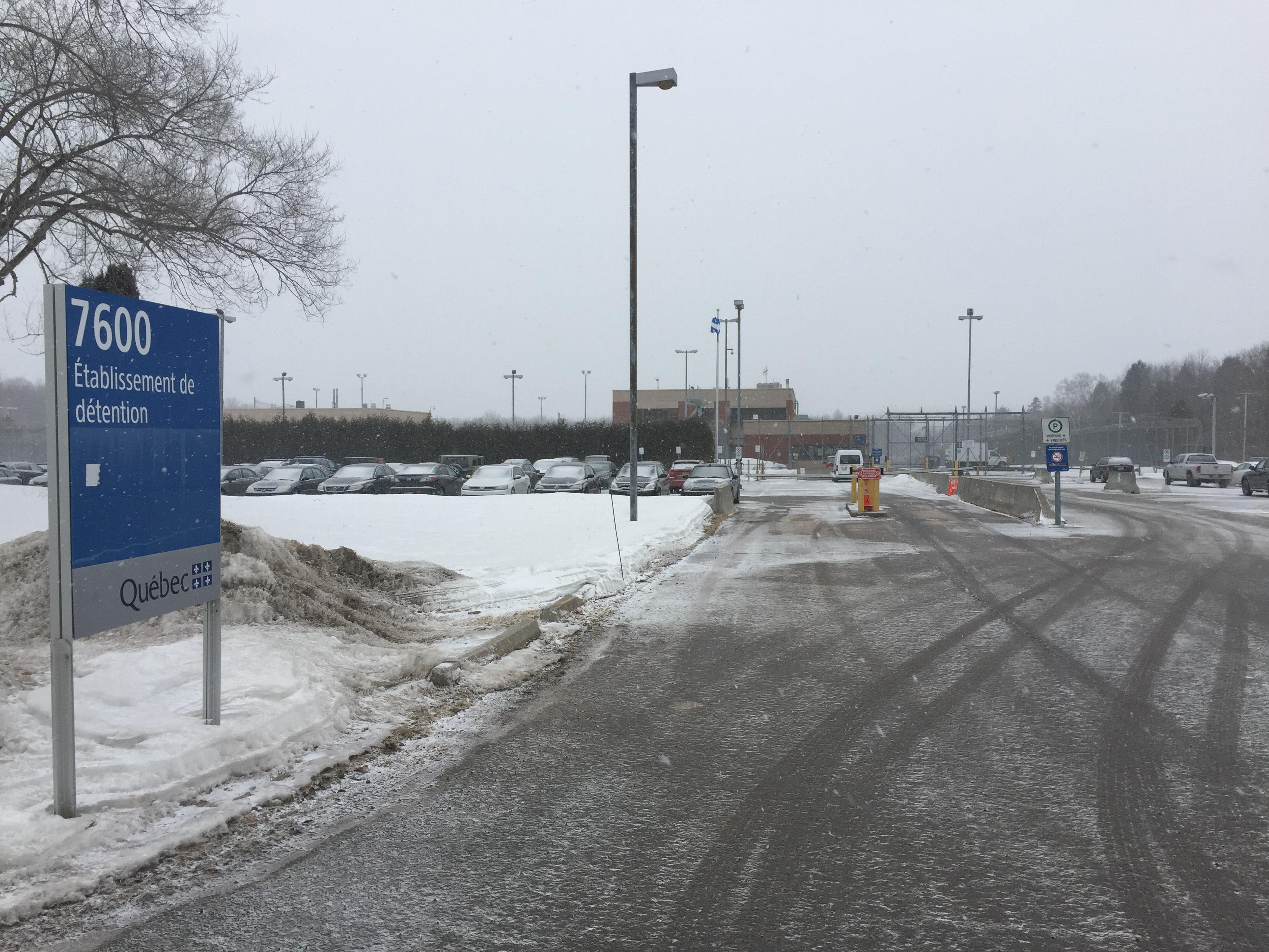 Un détenu profite d'une sortie à l'hôpital pour tenter de s'évader RadioCanada.ca