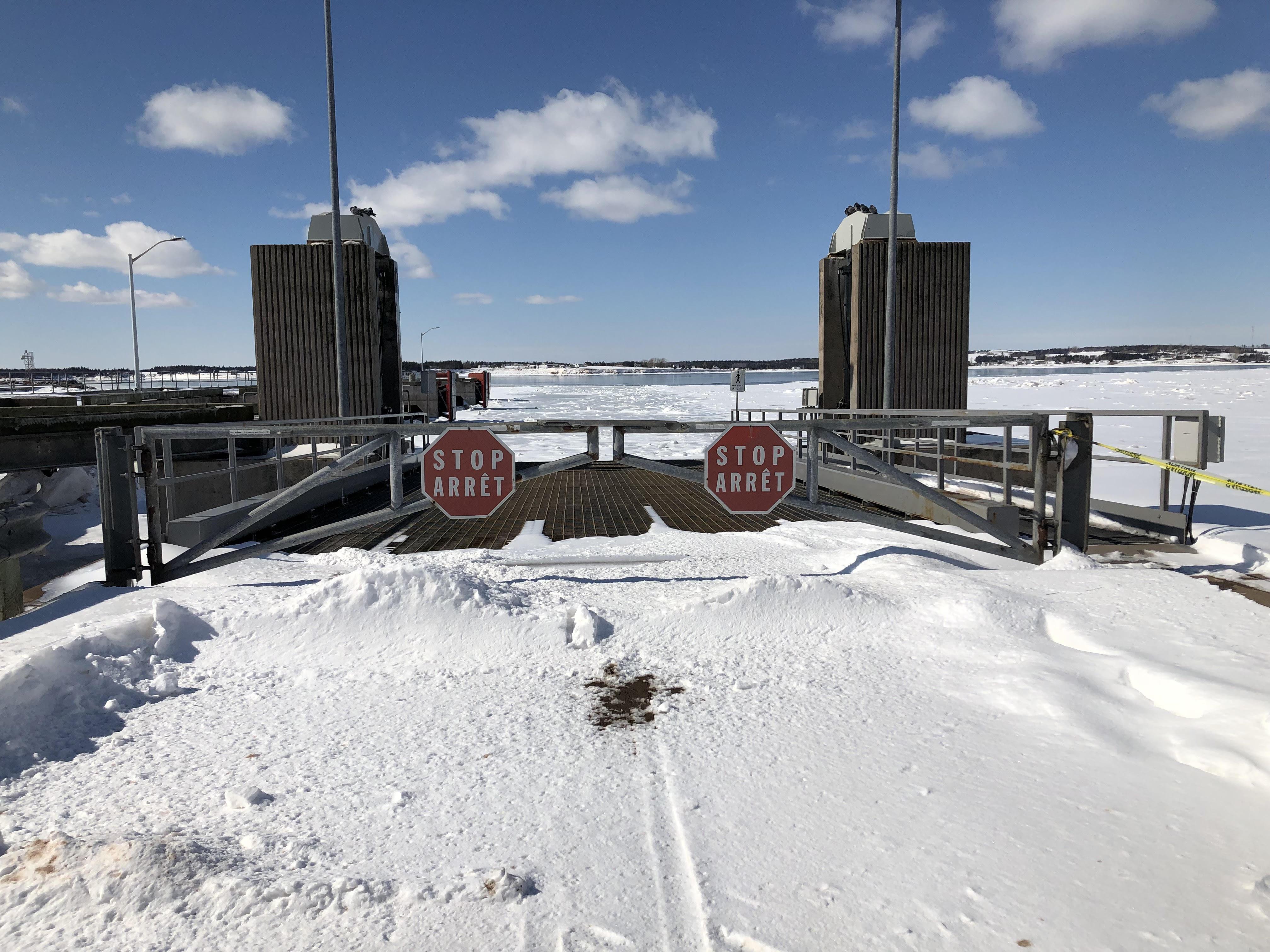 Le traversier des ÎlesdelaMadeleine est dérouté par les glaces