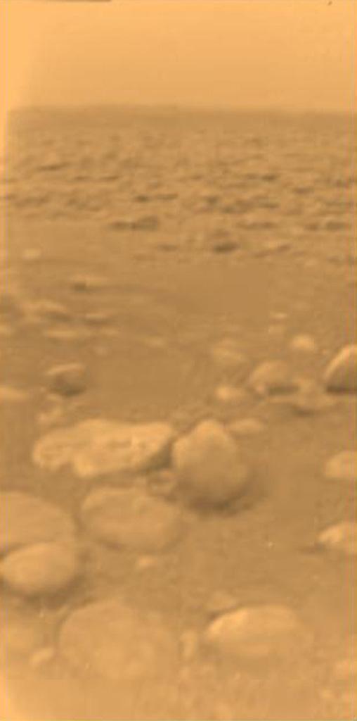 Image transmise par l'atterrisseur Huygens à la surface de Titan