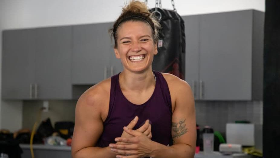 Gala de boxe au Colisée Vidéotron en mars 2022  :  Yvon Michel et Marie-Pier Houle
Gala de boxe au Colisée Vidéotron en mars 2022  :  Yvon Michel et Marie-Pier Houle