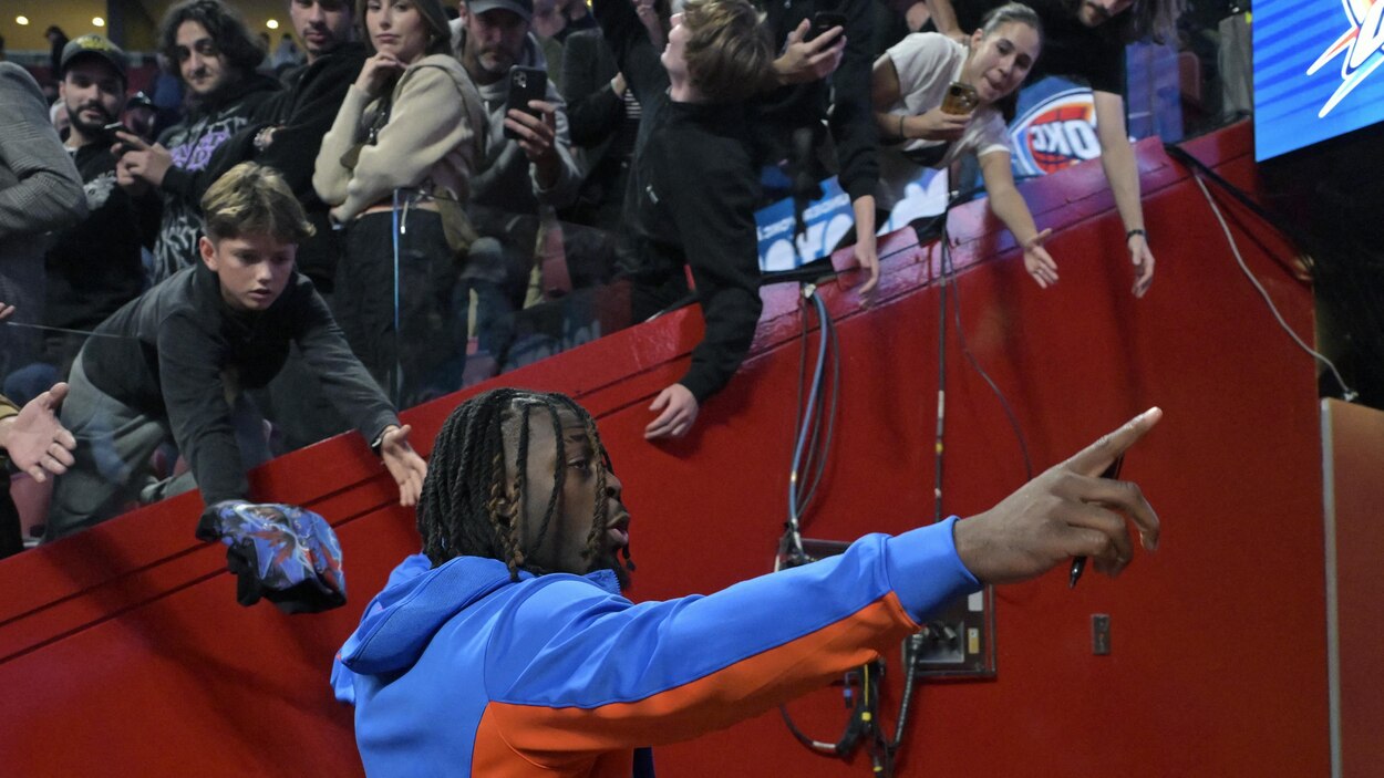 Un nouveau terrain de basketball à Montréal-Nord signé Luguentz Dort ...