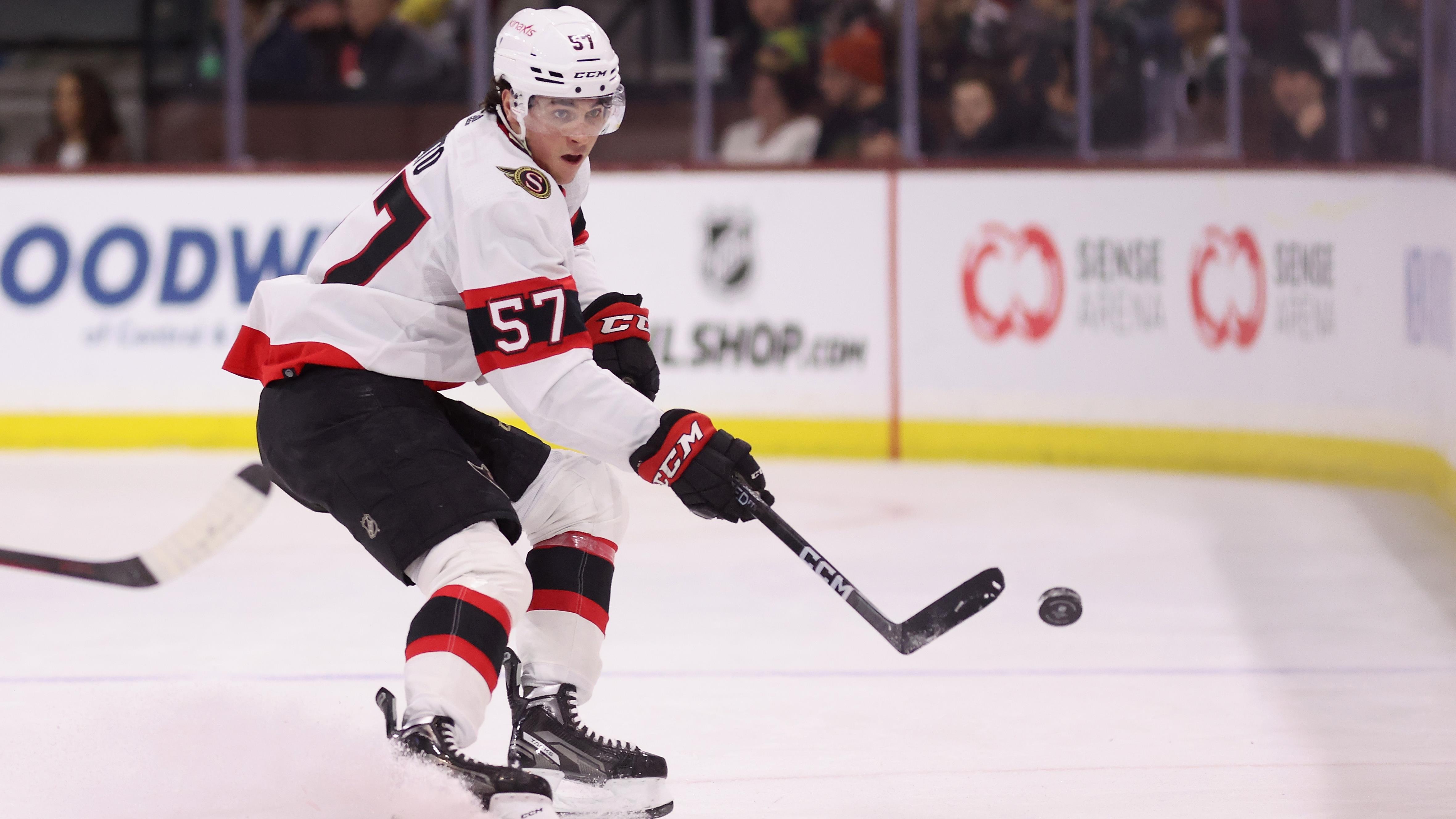 shane-pinto-hockey-senateurs-