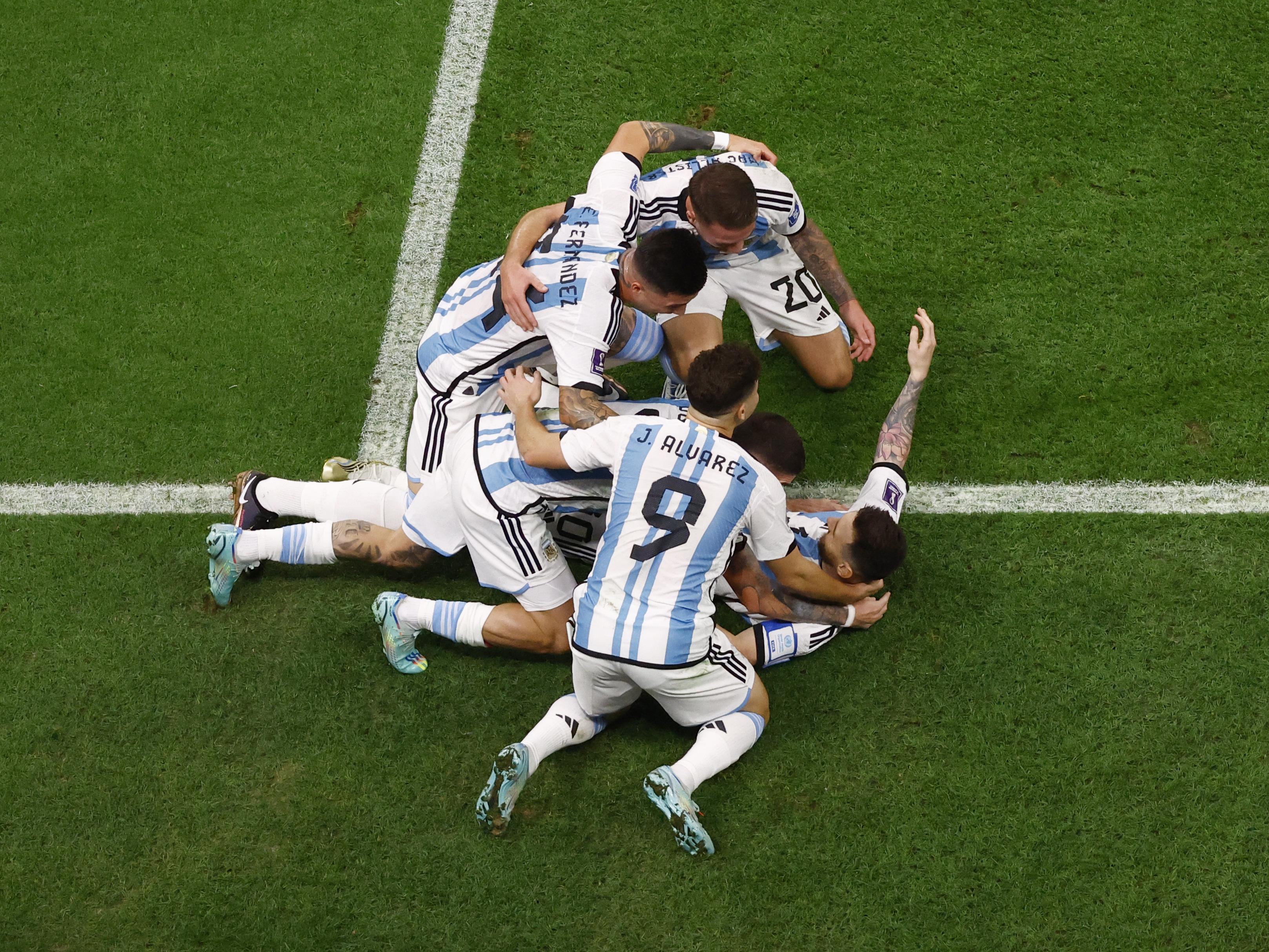 Direct Coupe du monde 2022. L'Argentine bat la France aux tirs au but et  remporte la Coupe du monde