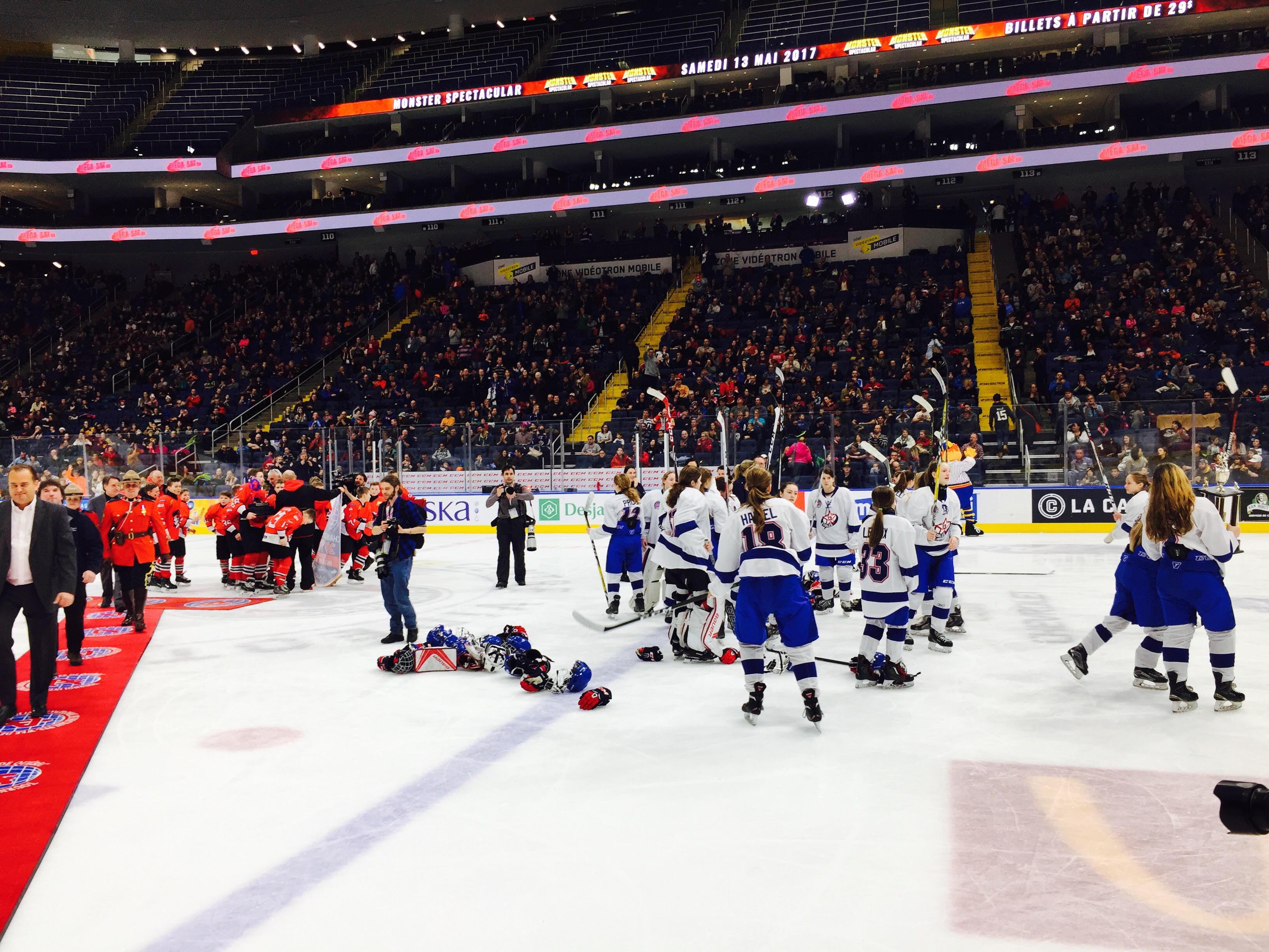 Tournoi peewee de Québec un triomphe pour le hockey féminin RadioCanada.ca