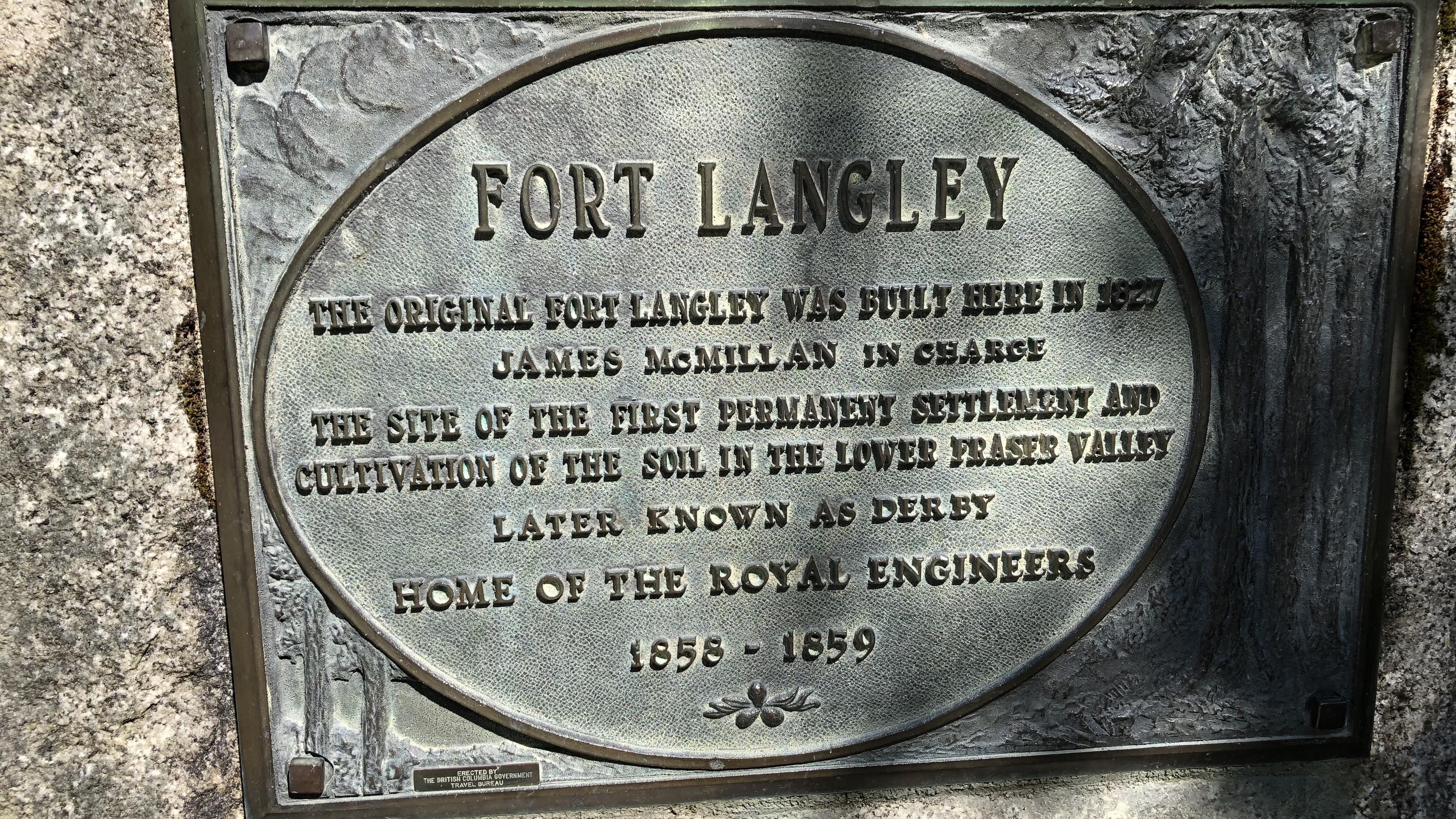 Plaque commémorative du premier site de fort langley.