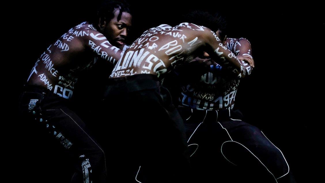 Never 21 un spectacle-choc du chorégraphe Smaïl Kanouté
Never 21 un spectacle-choc du chorégraphe Smaïl Kanouté