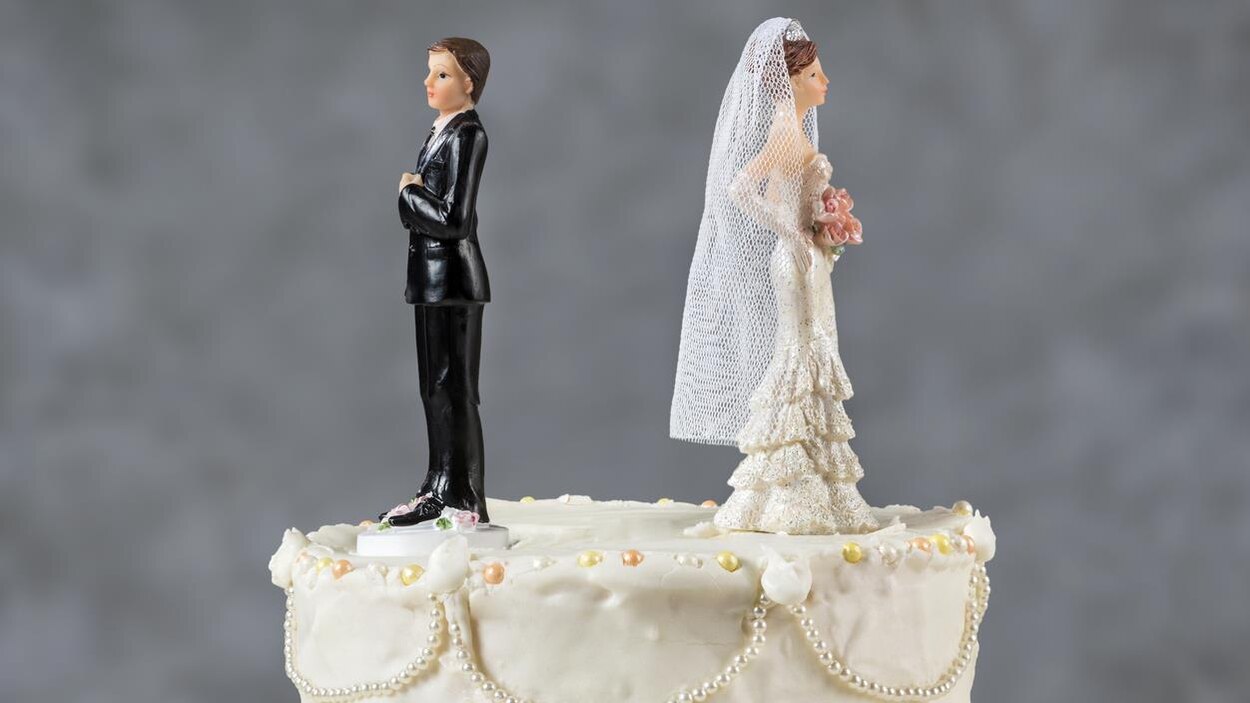 Noces Precipitees Divorces Compliques Le Mariage Au Temps De La Covid Coronavirus Ontario Radio Canada Ca