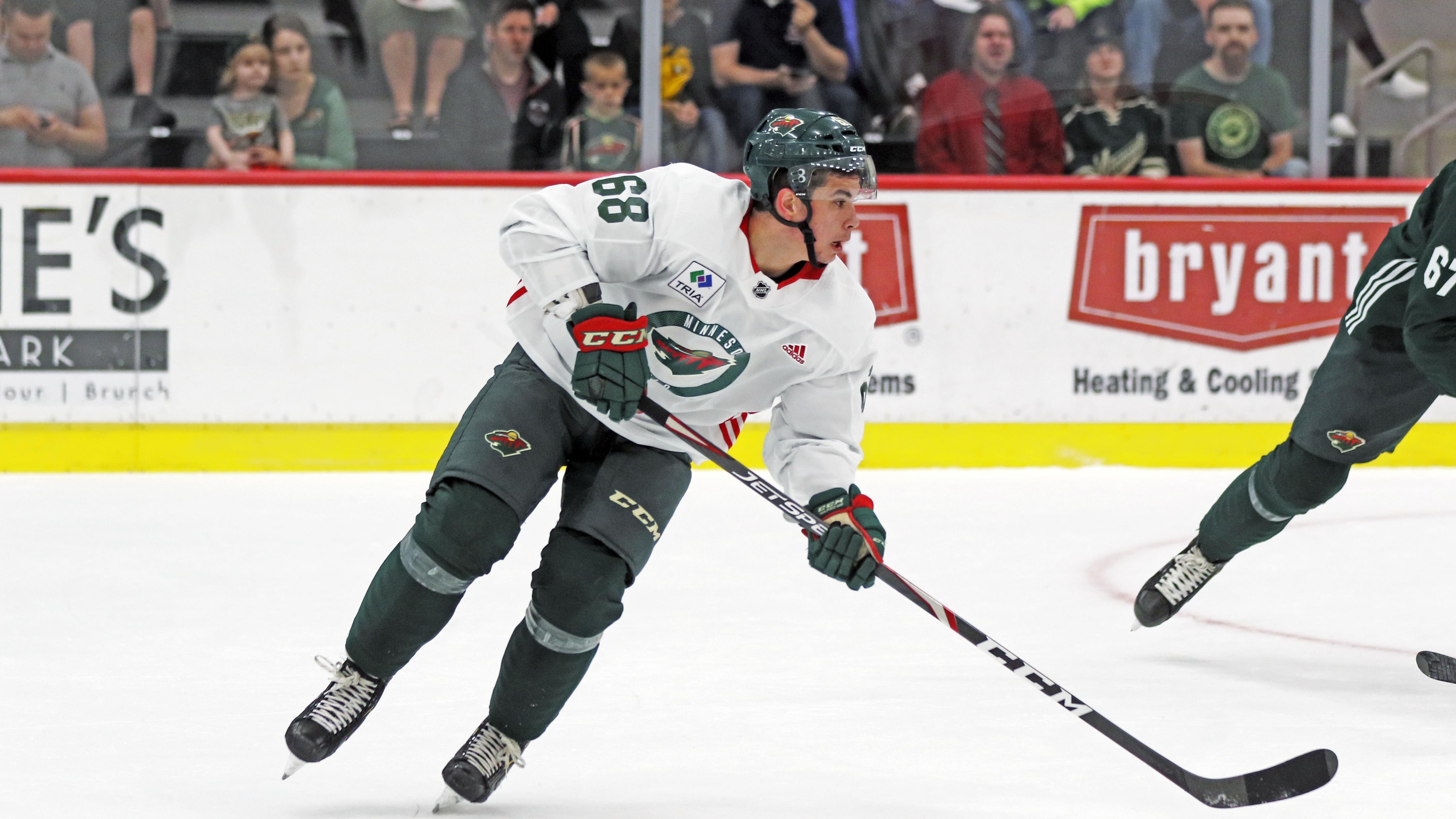 Damien Giroux au camp du Wild d'Iowa