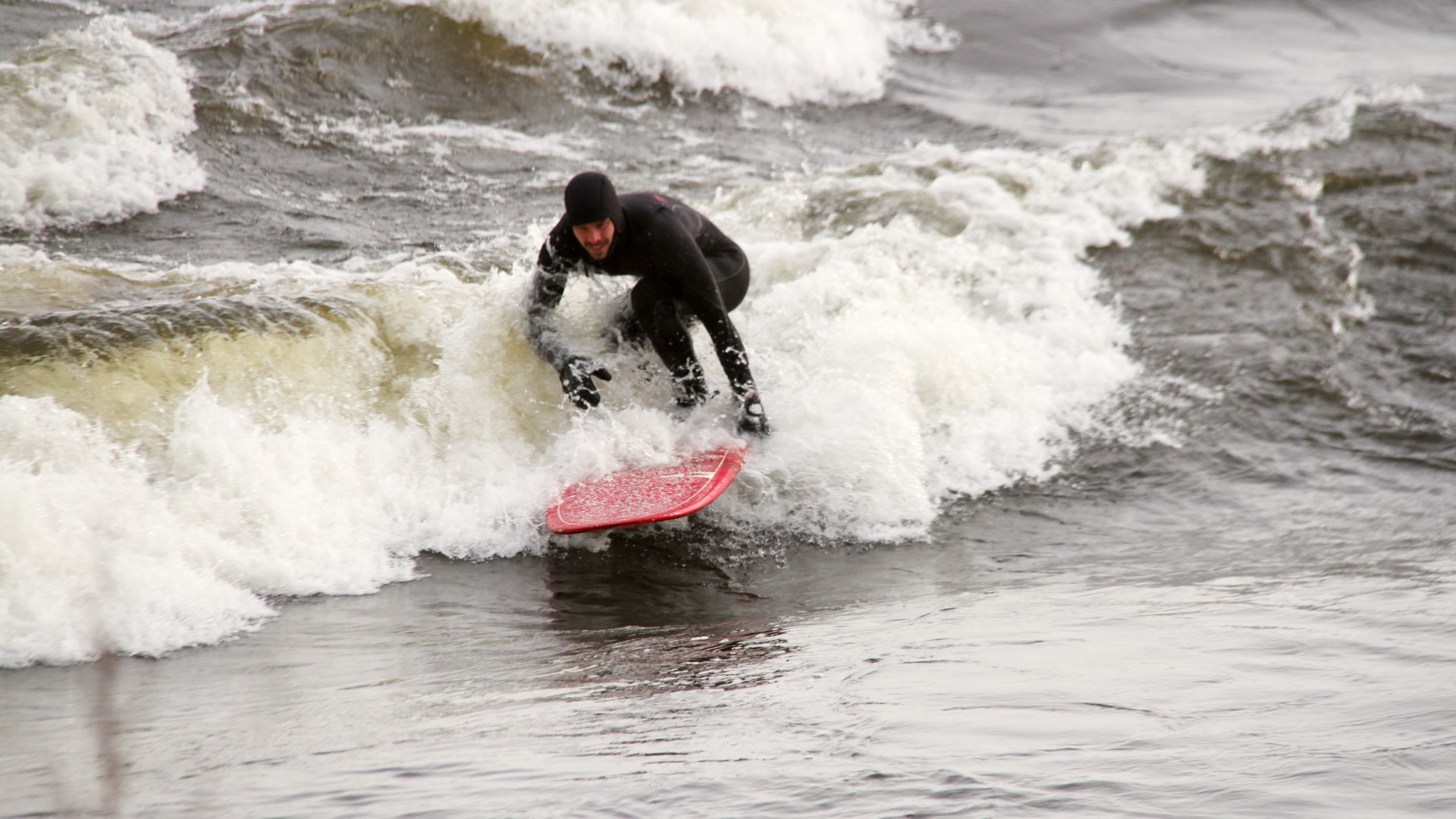 Le surf d’hiver à Montréal : Reportage d'Alexis Gacon
Le surf d’hiver à Montréal : Reportage d'Alexis Gacon