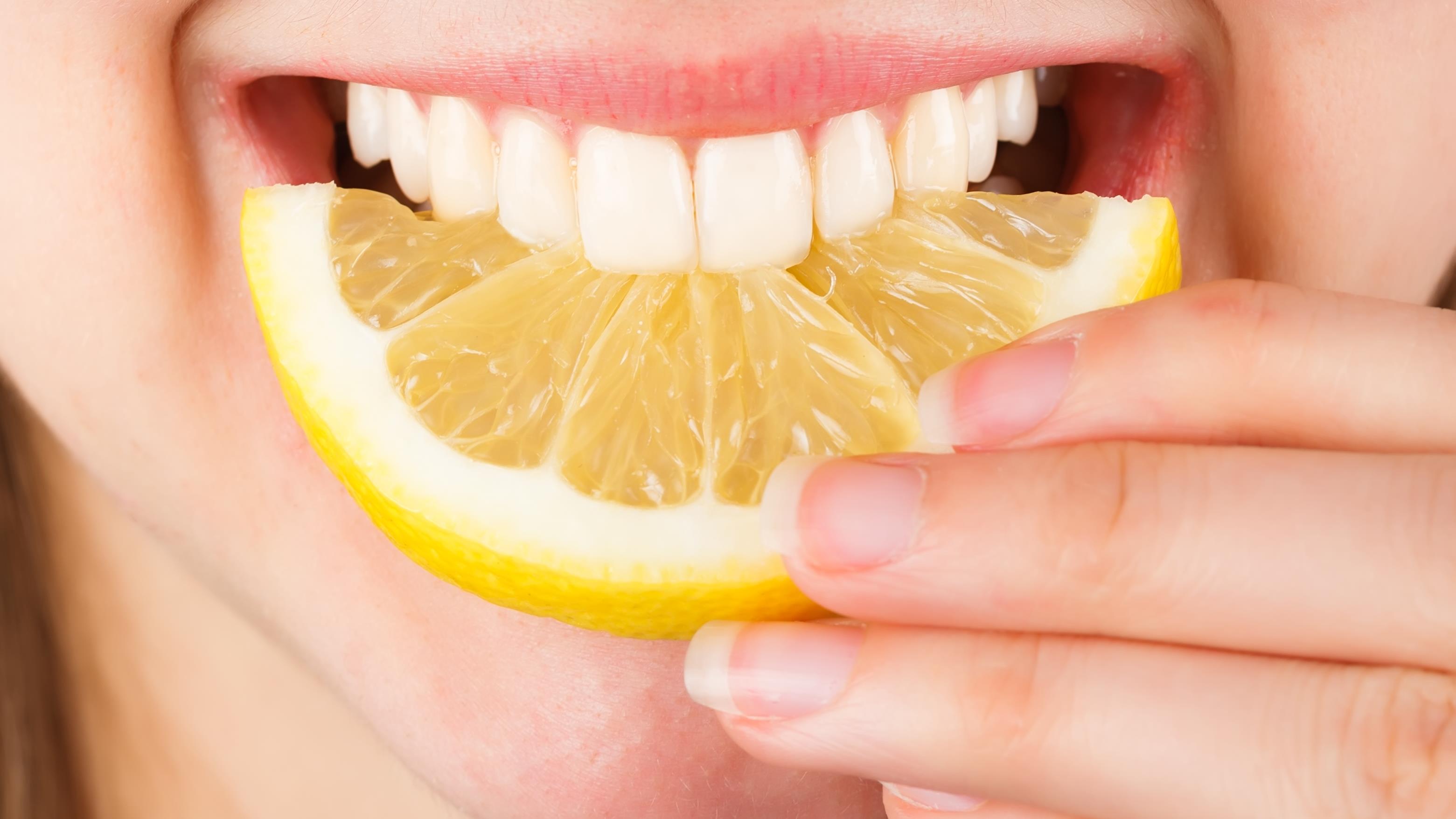 Как избавиться от вкуса во рту. Вкусовые ощущения. Лимон во рту.