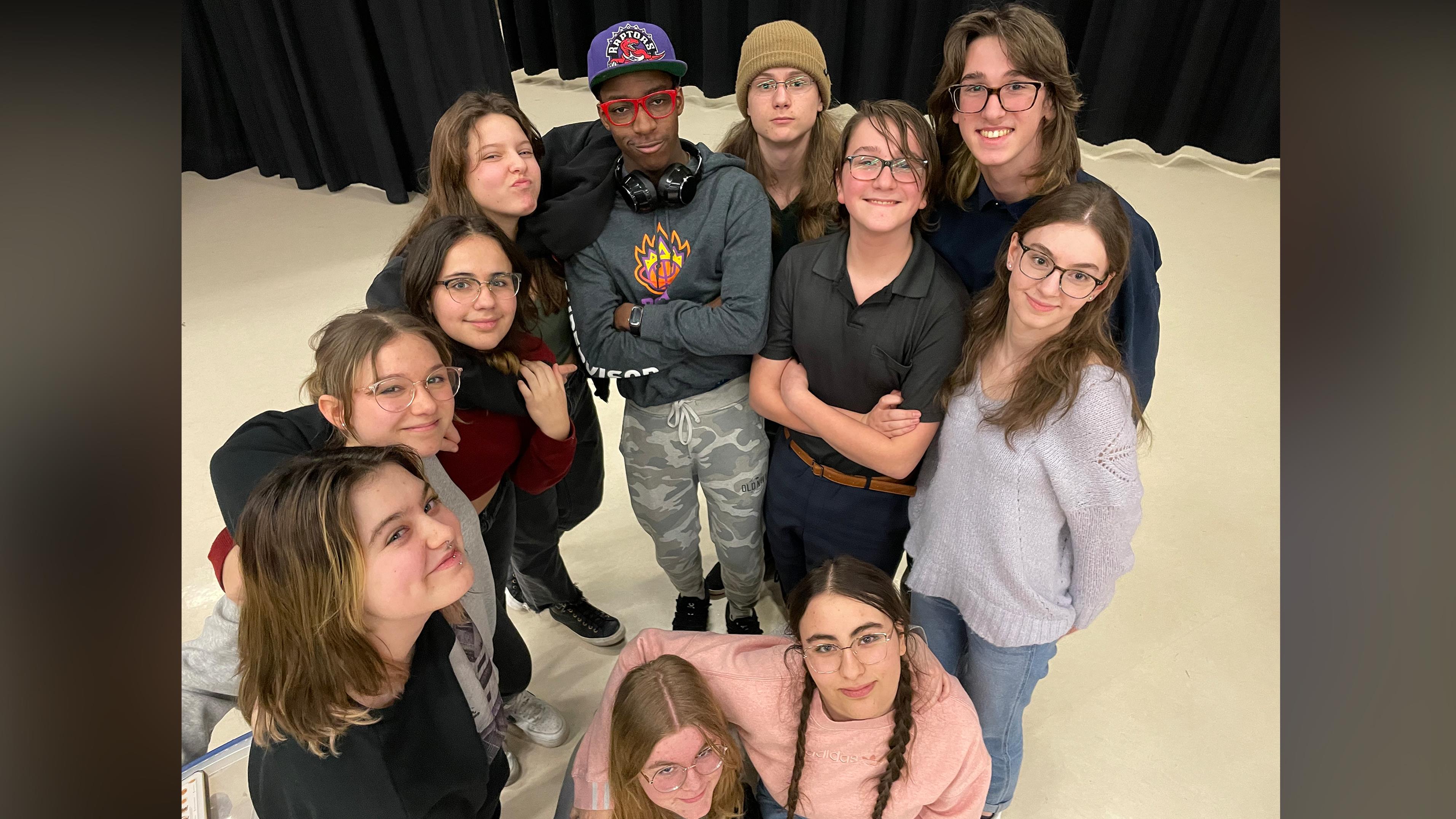 RÉTROjourd’hui met en vedette des interprètes de l'école Monseigneur de Laval
RÉTROjourd’hui met en vedette des interprètes de l'école Monseigneur de Laval