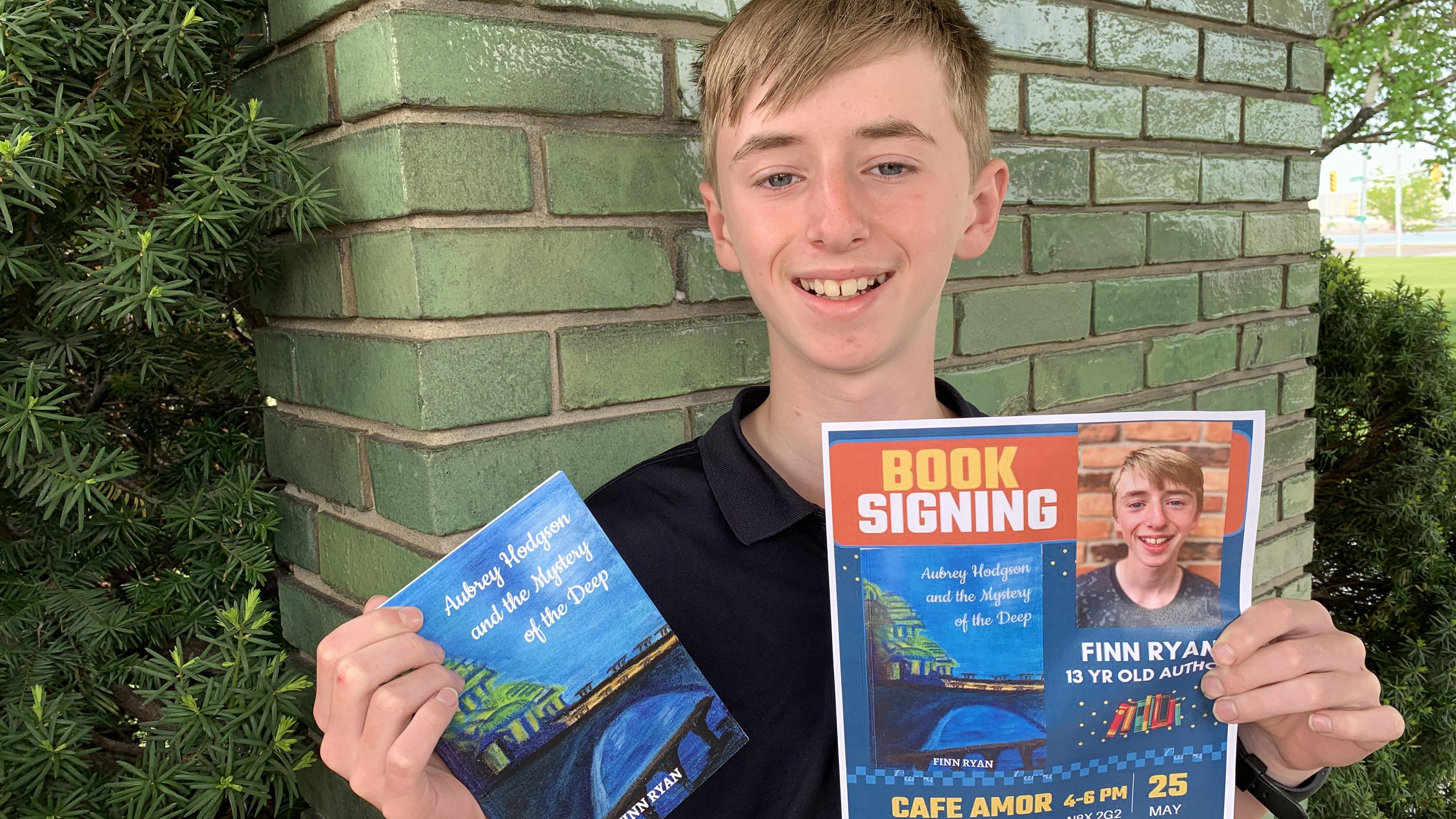 Finn Ryan, âgé de 13 ans, auteur d'un premier livre
Finn Ryan, âgé de 13 ans, auteur d'un premier livre