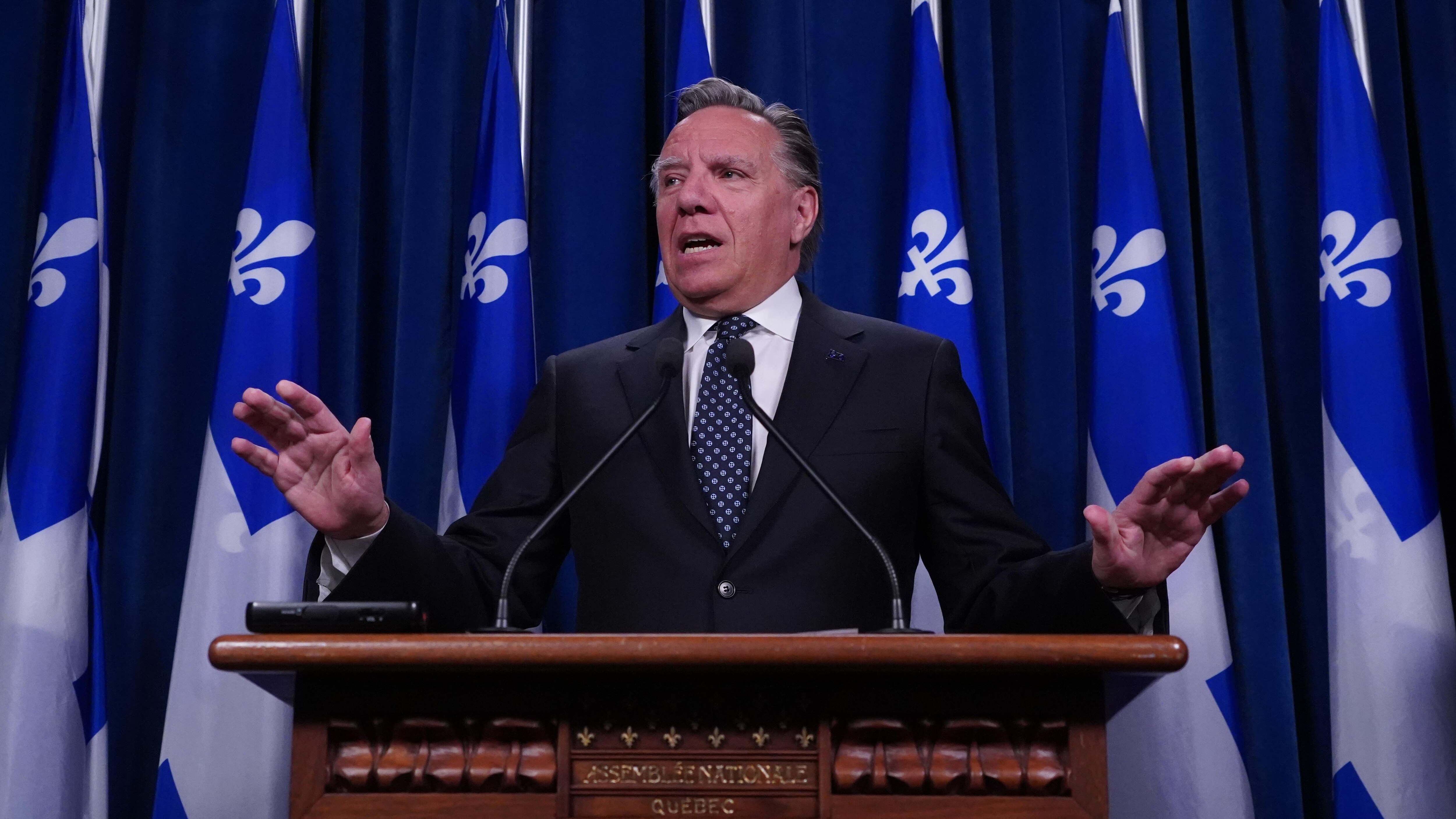 Tweet de François Legault : faire la distinction entre laïcité et ...