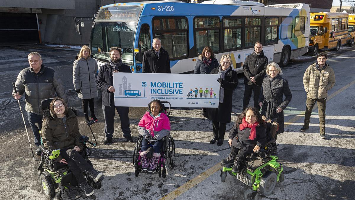 Rallye avec des personnes handicapées dans le métro : Reportage de R. Saint-Louis
Rallye avec des personnes handicapées dans le métro : Reportage de R. Saint-Louis