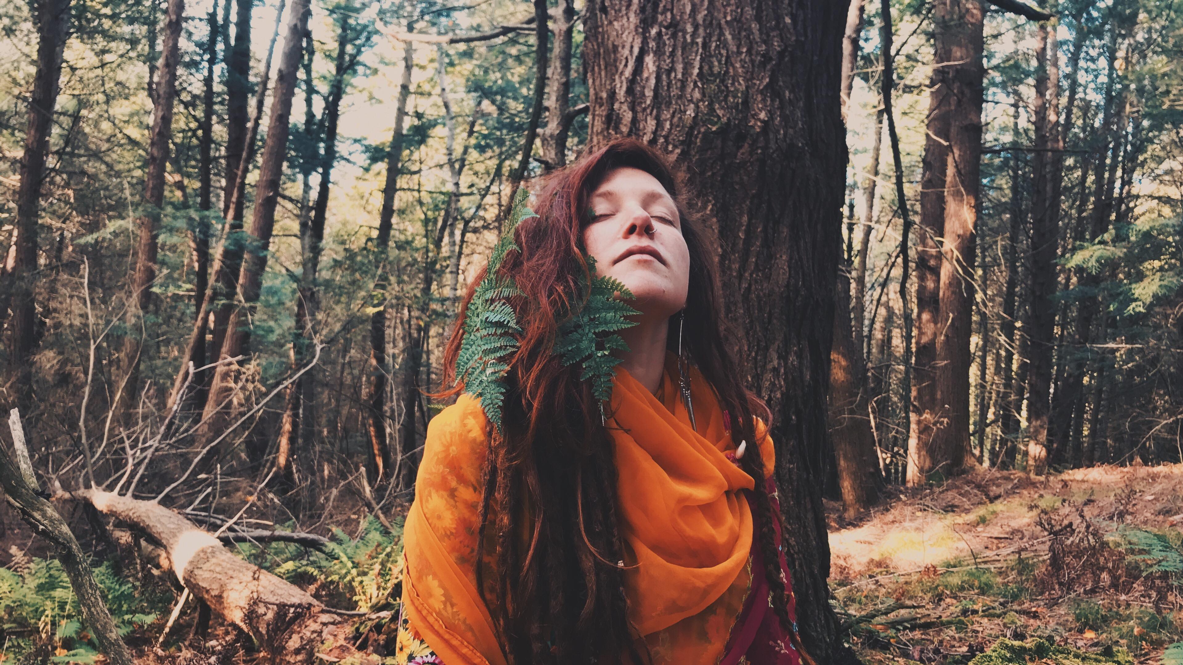 L’artiste Mimi O'Bonsawin sur scène à Kingston
L’artiste Mimi O'Bonsawin sur scène à Kingston