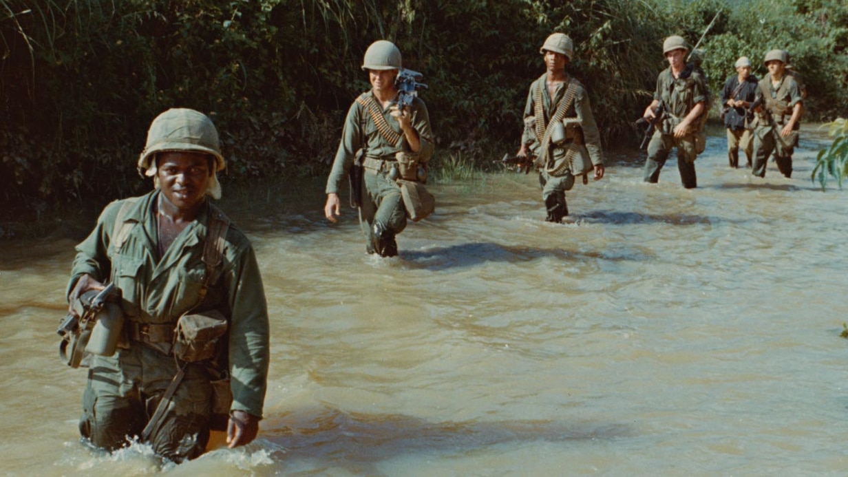 Une Serie Exceptionnelle Sur La Guerre Du Vietnam Medium Large