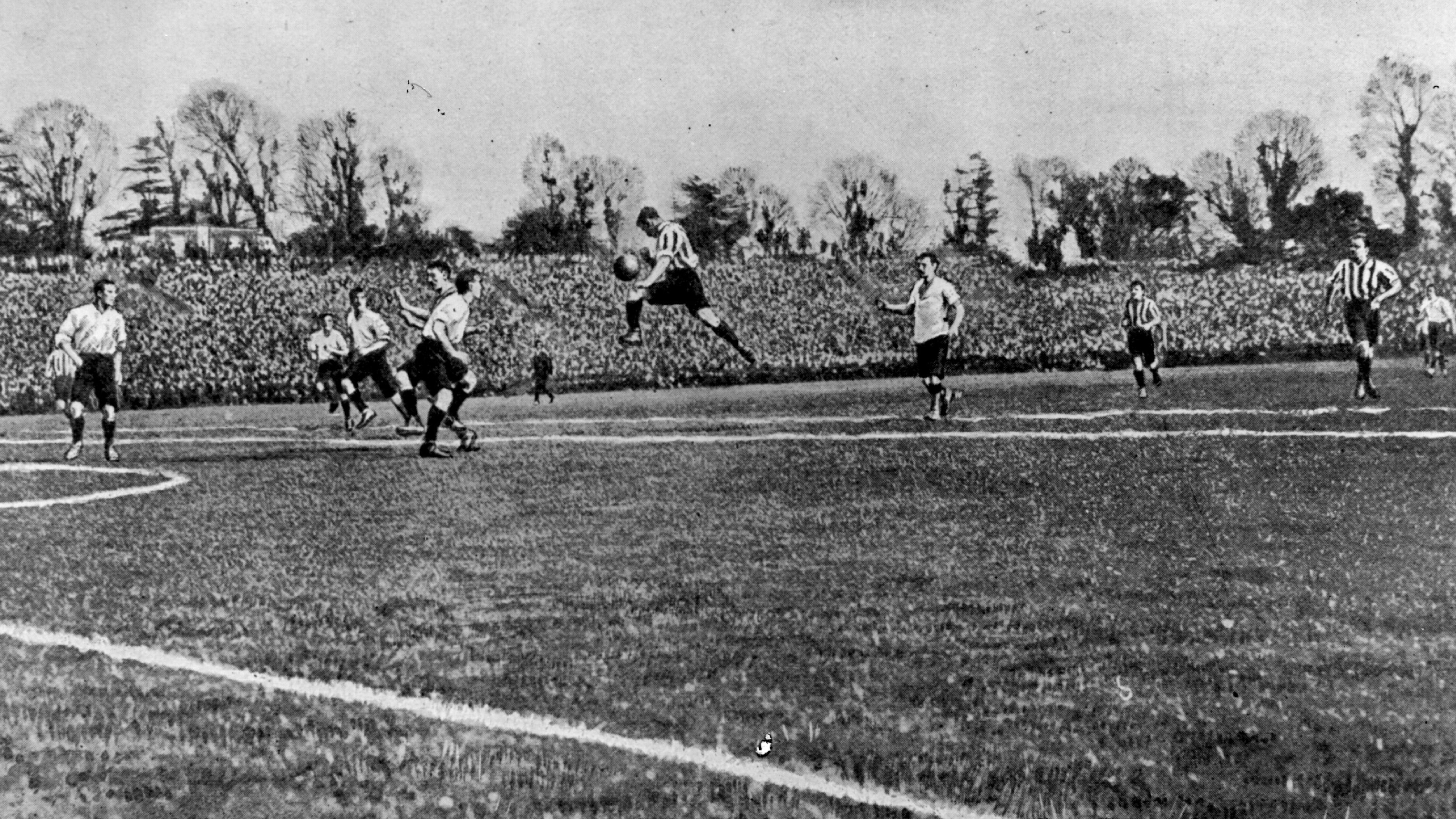 Comment le soccer est passé de sport d’élite à sport populaire