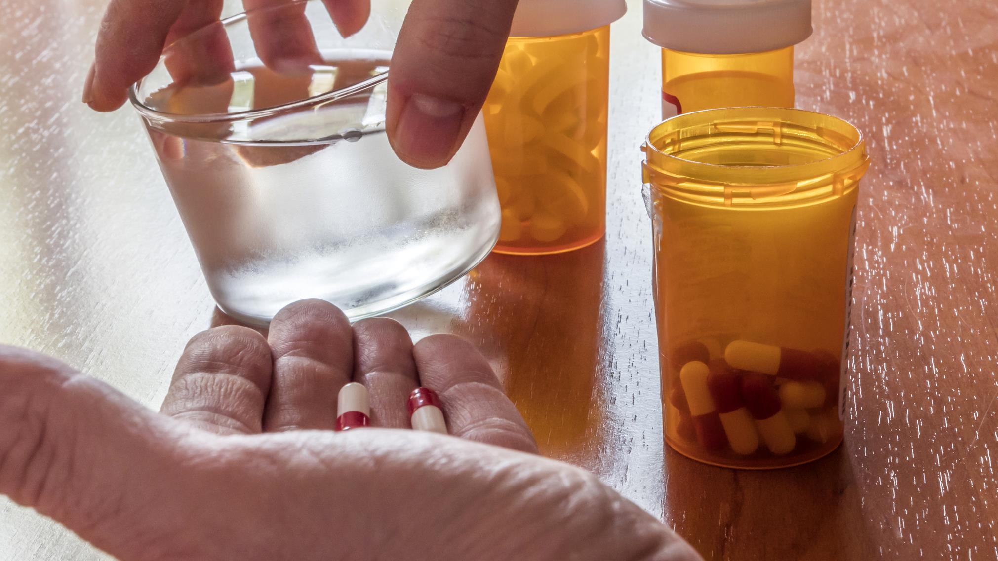 Est-ce que les personnes âgées prennent trop de médicaments?
Est-ce que les personnes âgées prennent trop de médicaments?