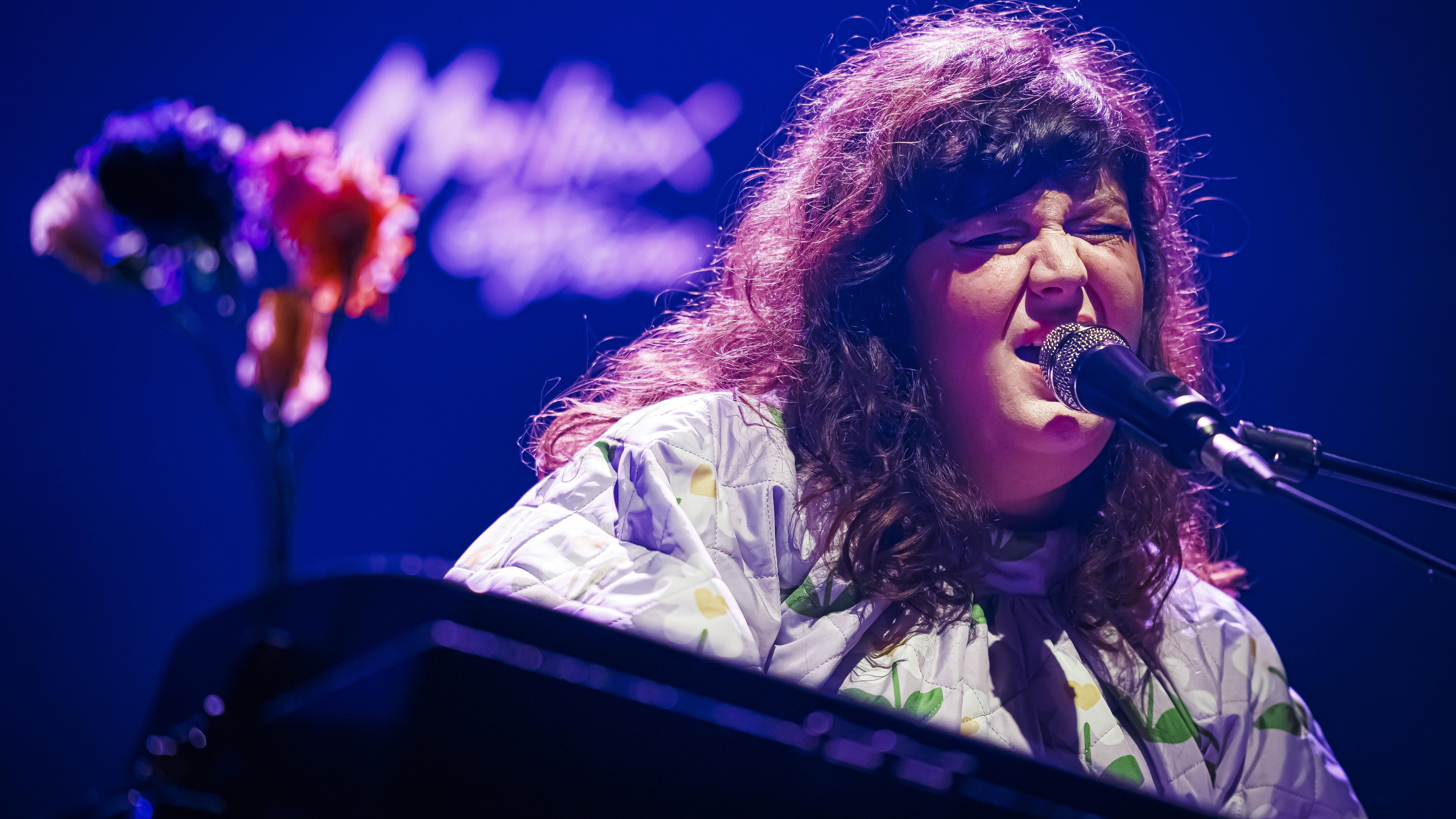 November Ultra : une voix envoûtante à écouter en boucle
November Ultra : une voix envoûtante à écouter en boucle